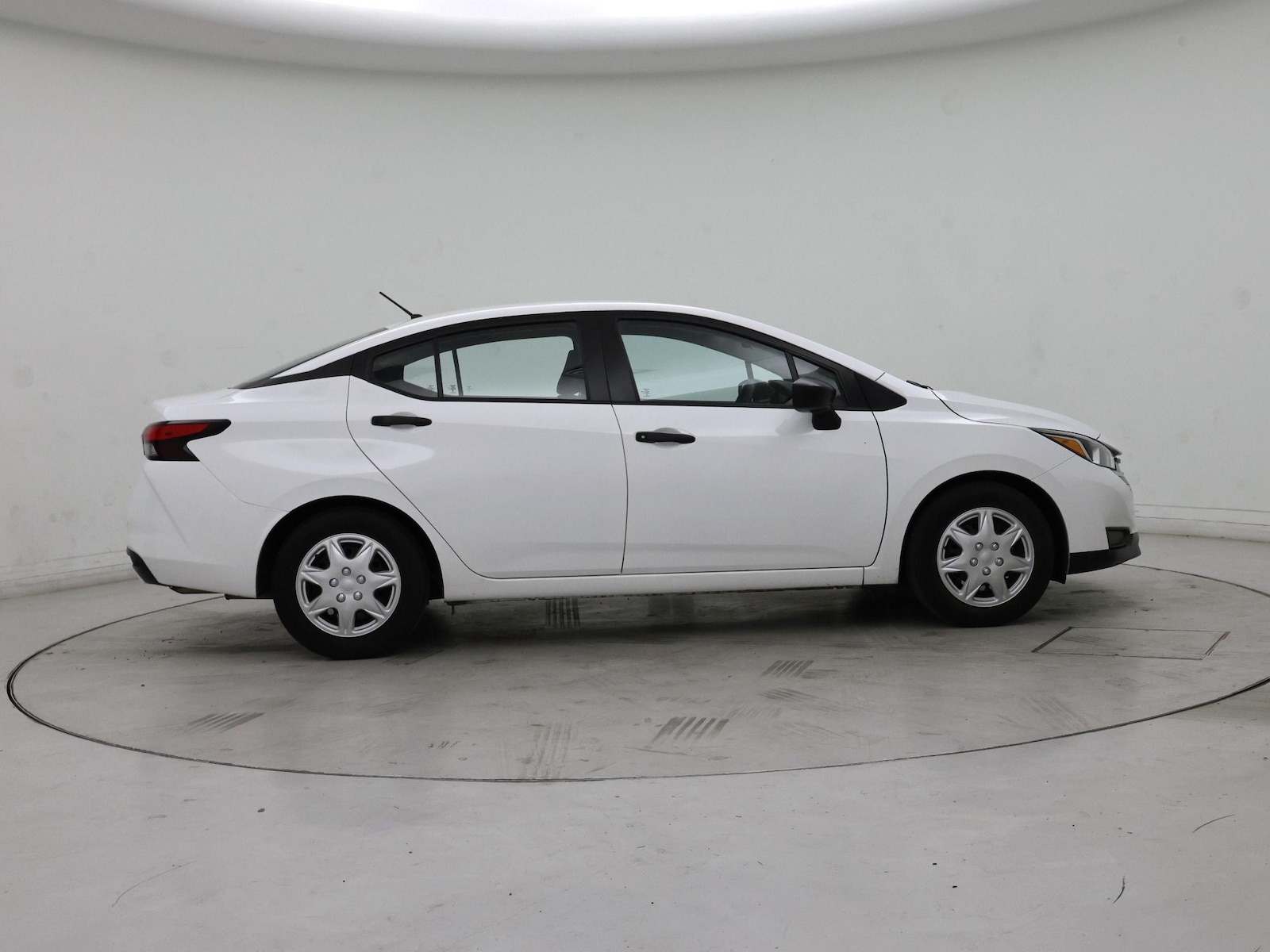 2024 Nissan Versa Sedan S - Photo 8