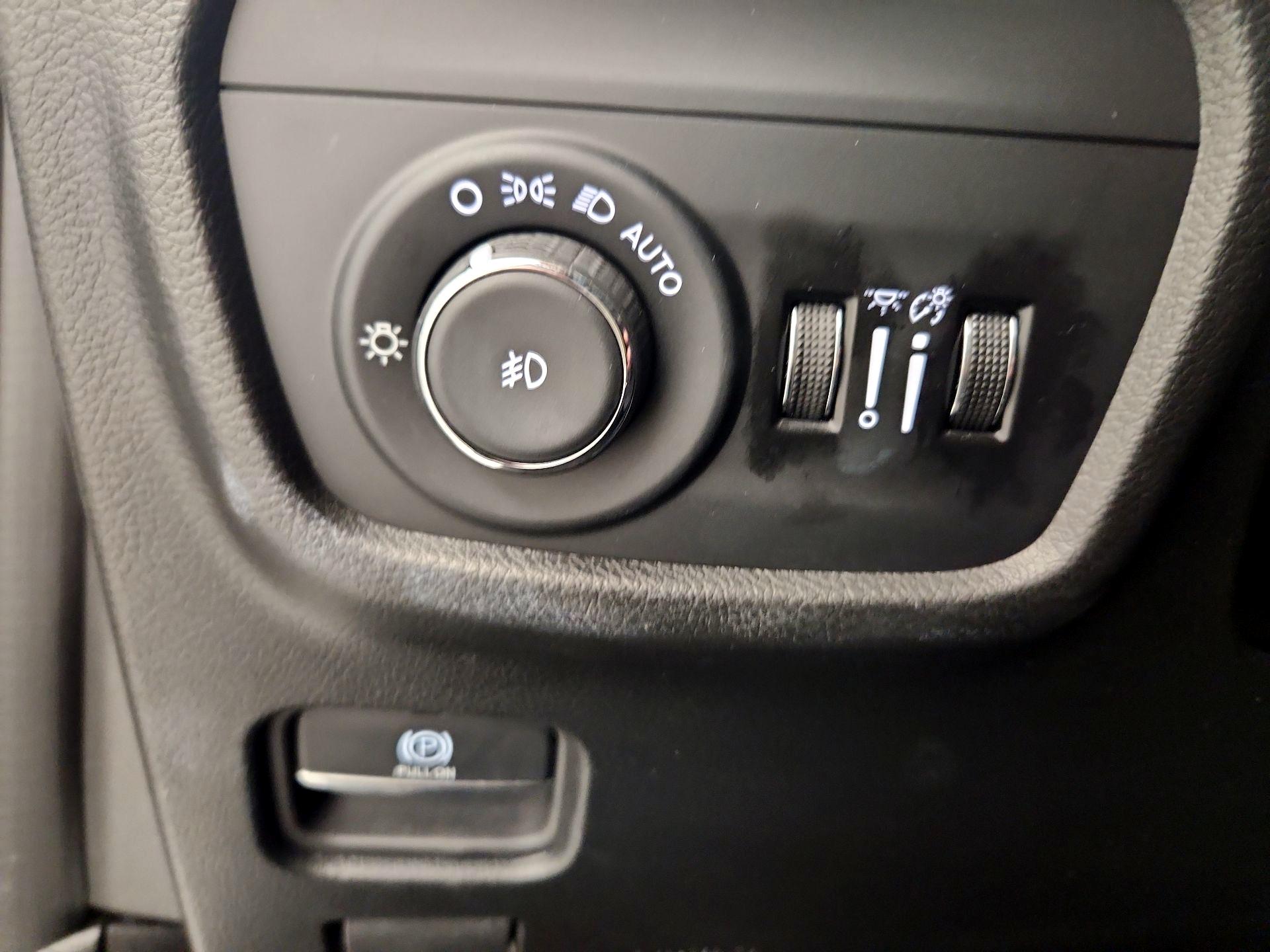 Thumbnail: 2024 Jeep Grand Cherokee L - 13