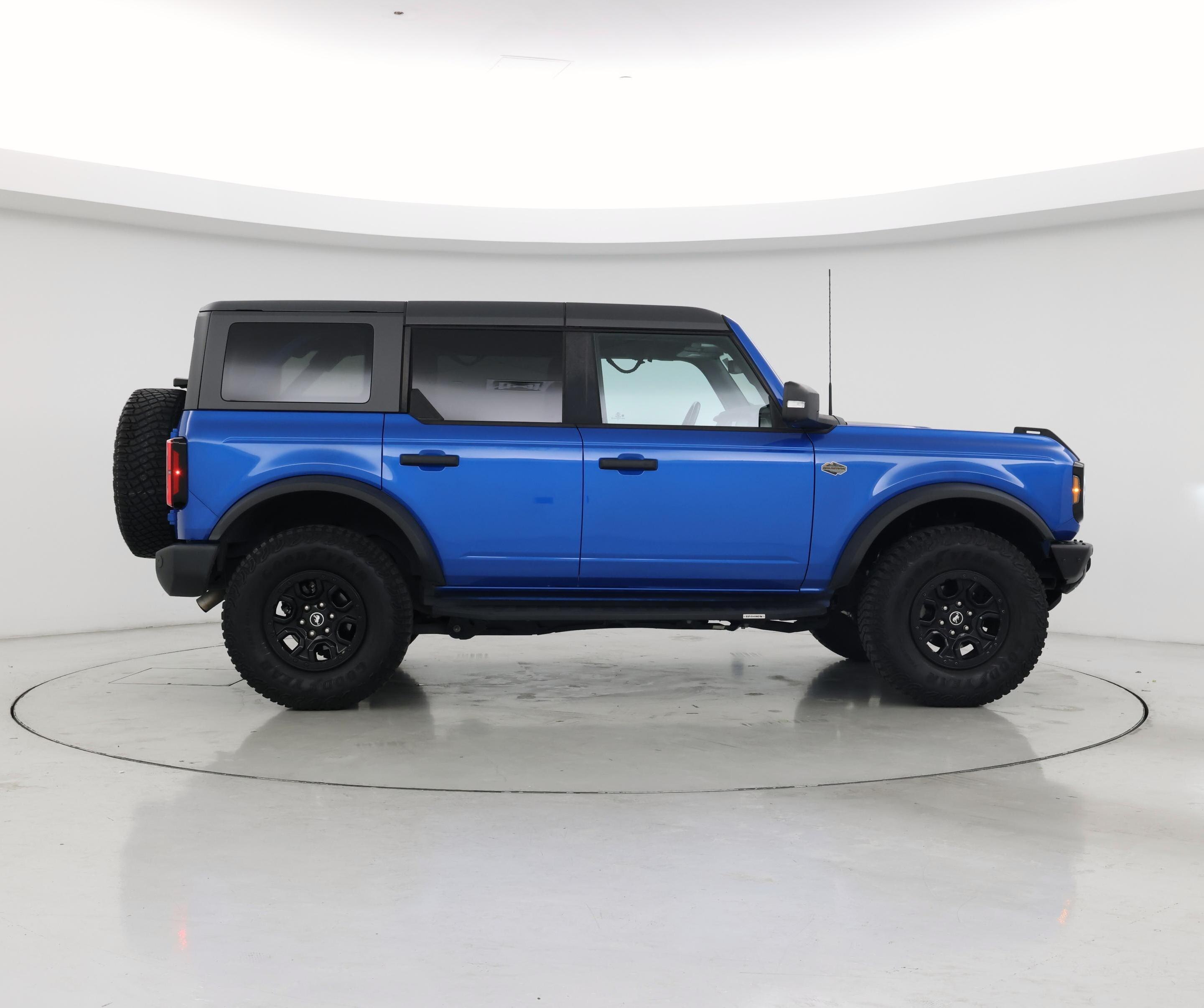 Thumbnail: 2023 Ford Bronco - 7