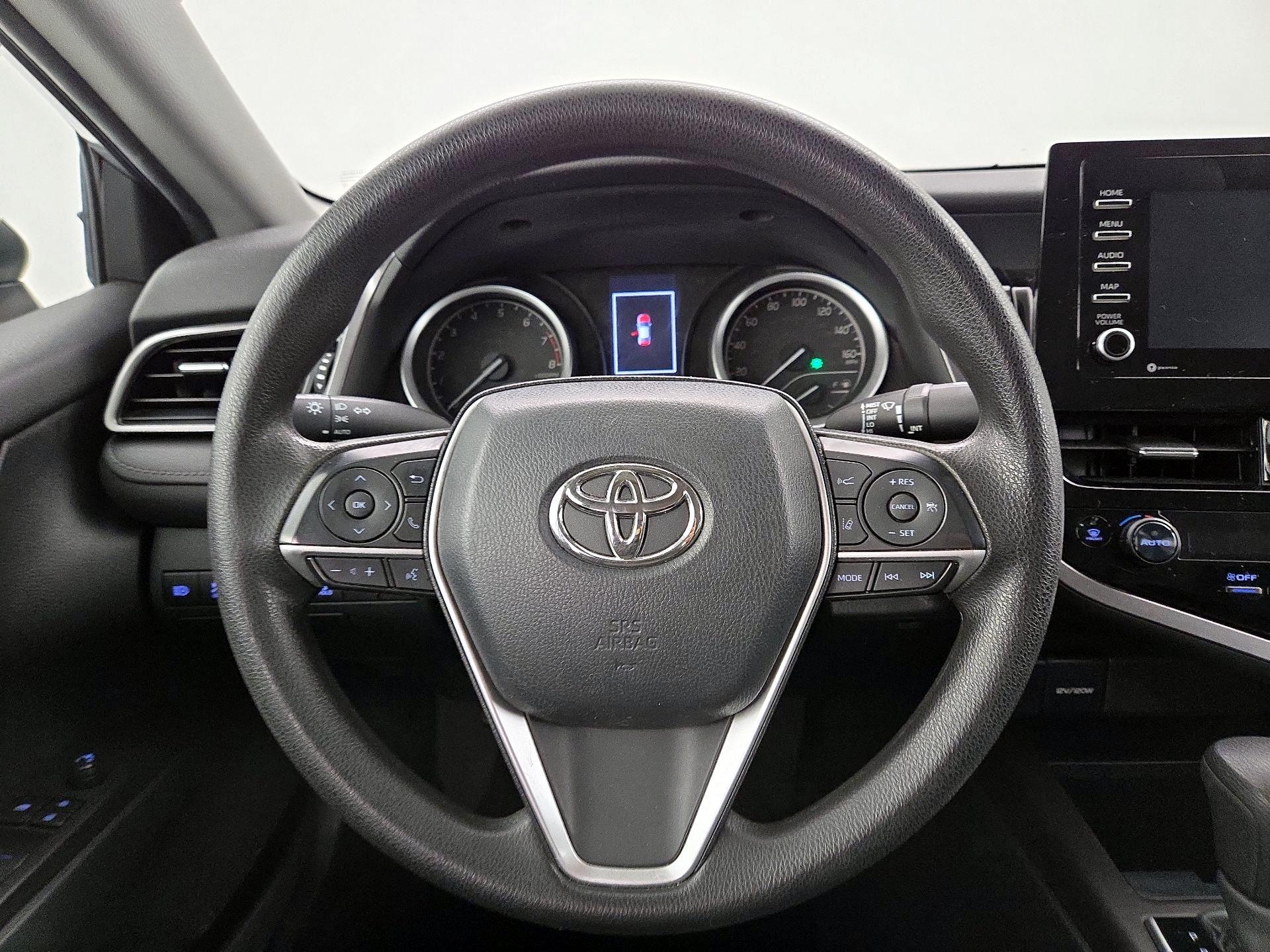 Thumbnail: 2022 Toyota Camry - 10