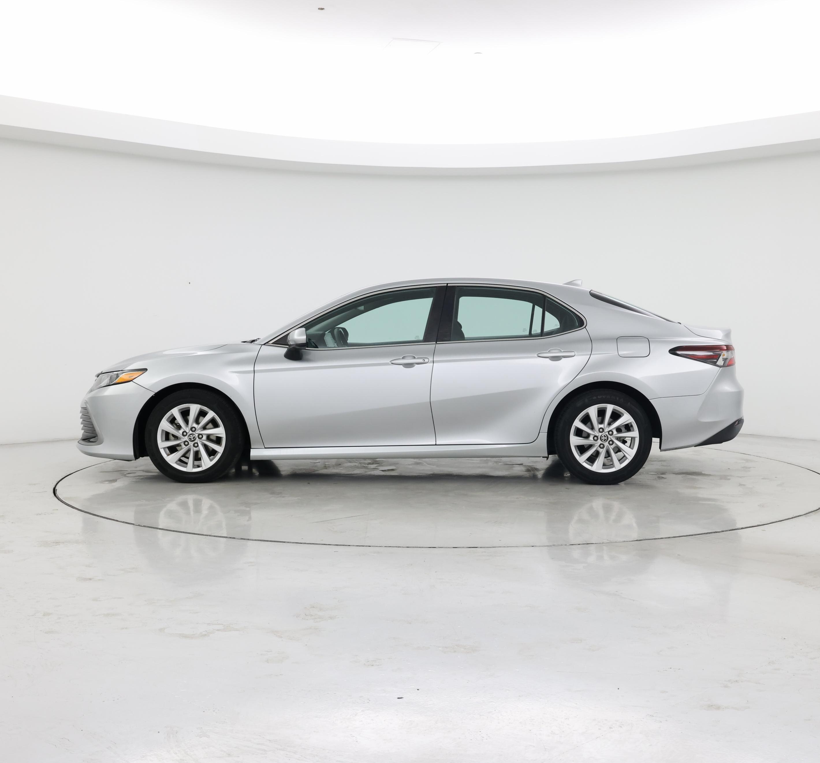 Thumbnail: 2022 Toyota Camry - 3