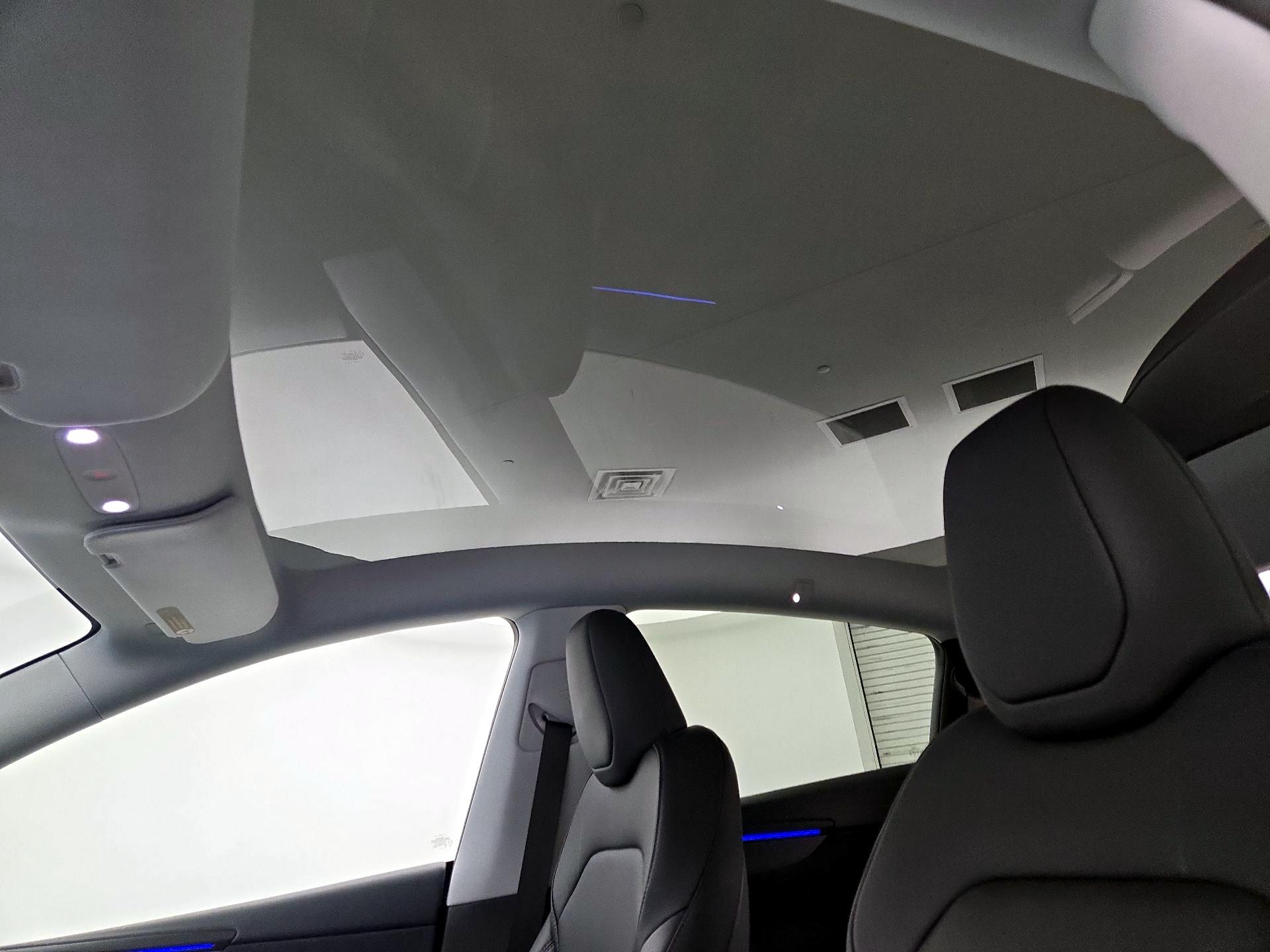 Thumbnail: 2026 Tesla Model Y - 19