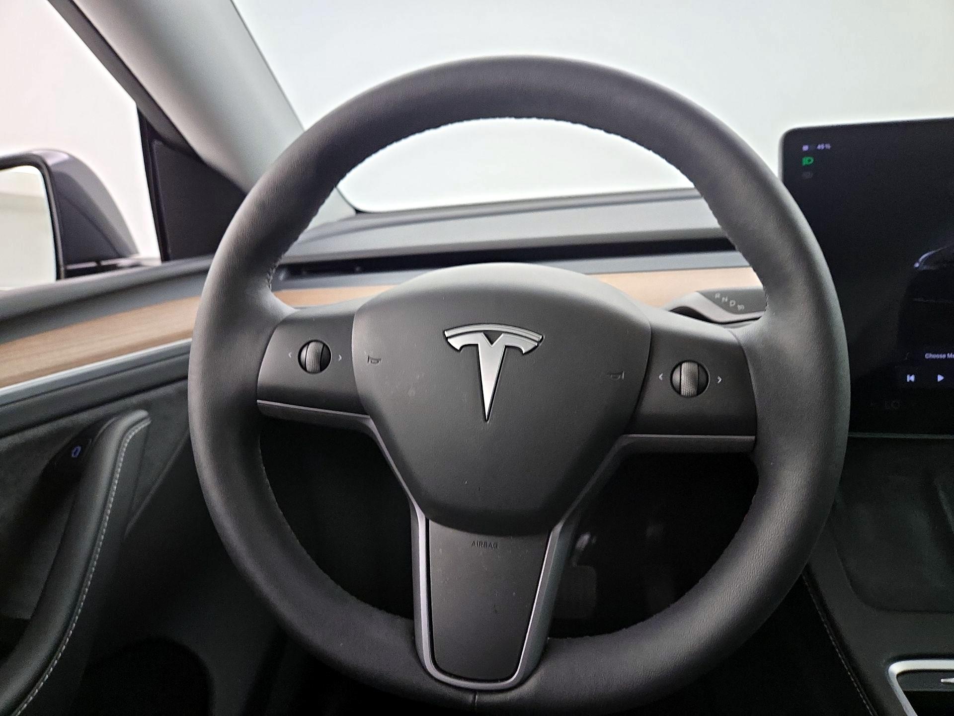 Thumbnail: 2024 Tesla Model Y - 10