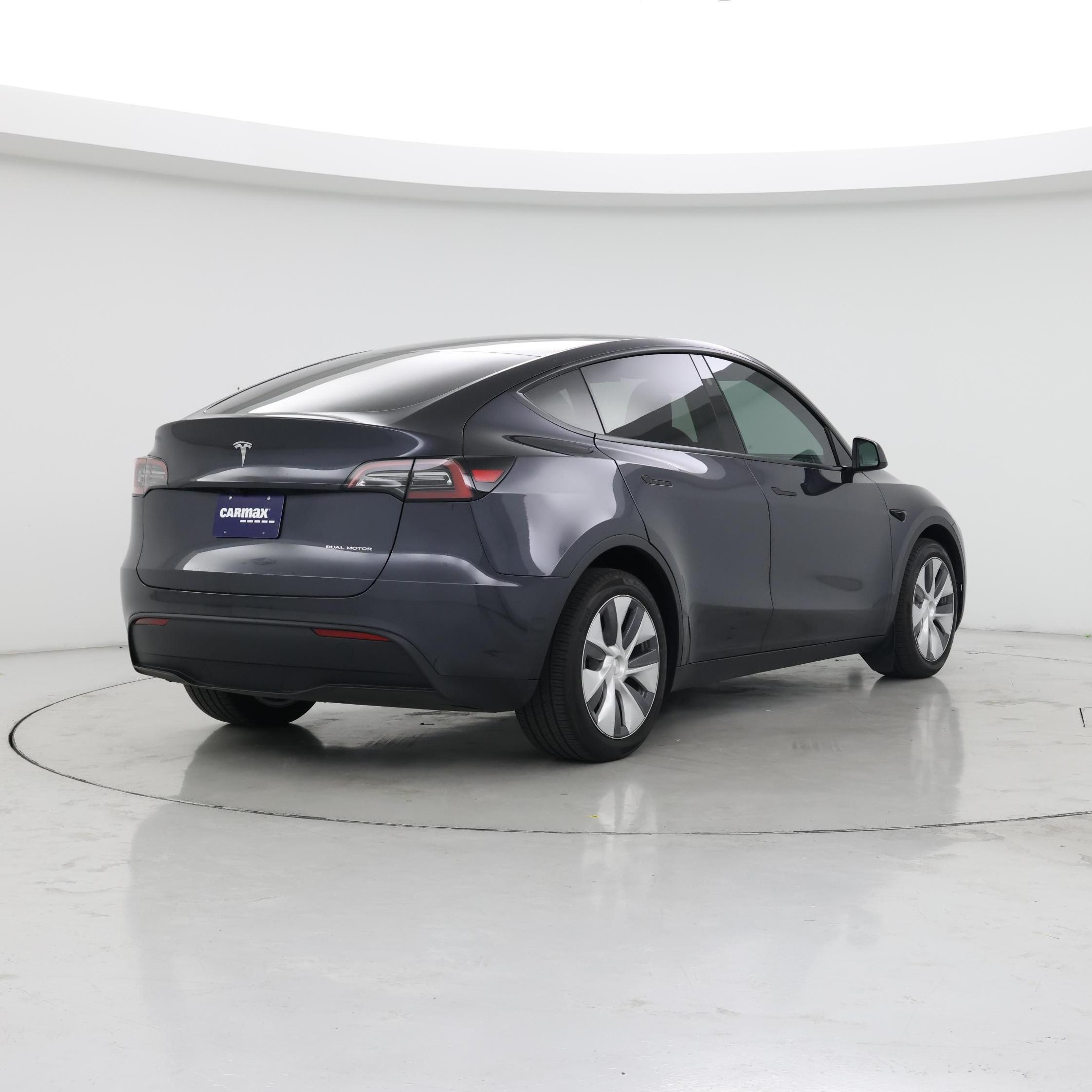 Thumbnail: 2024 Tesla Model Y - 8