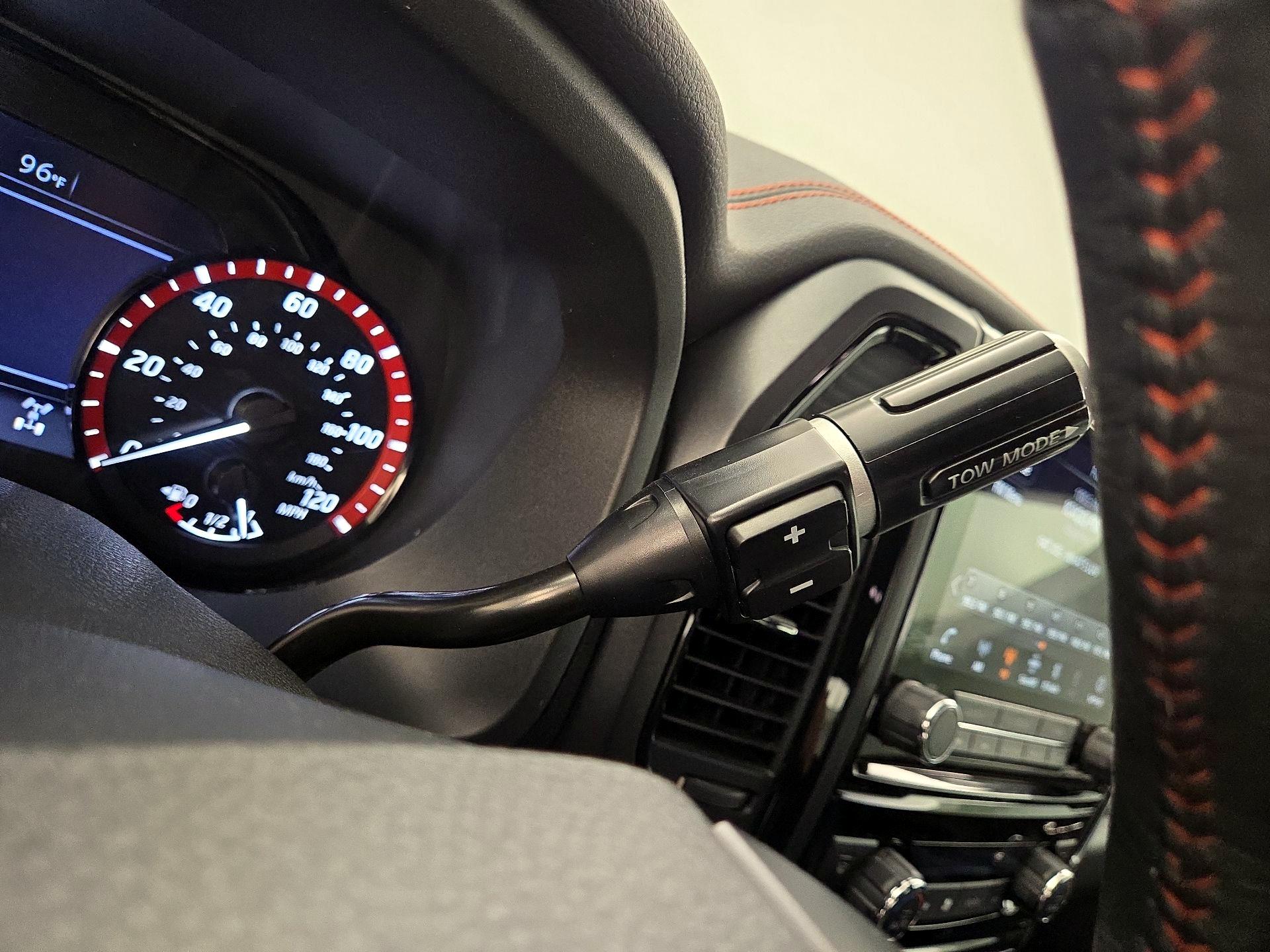 Thumbnail: 2021 Nissan Titan - 18