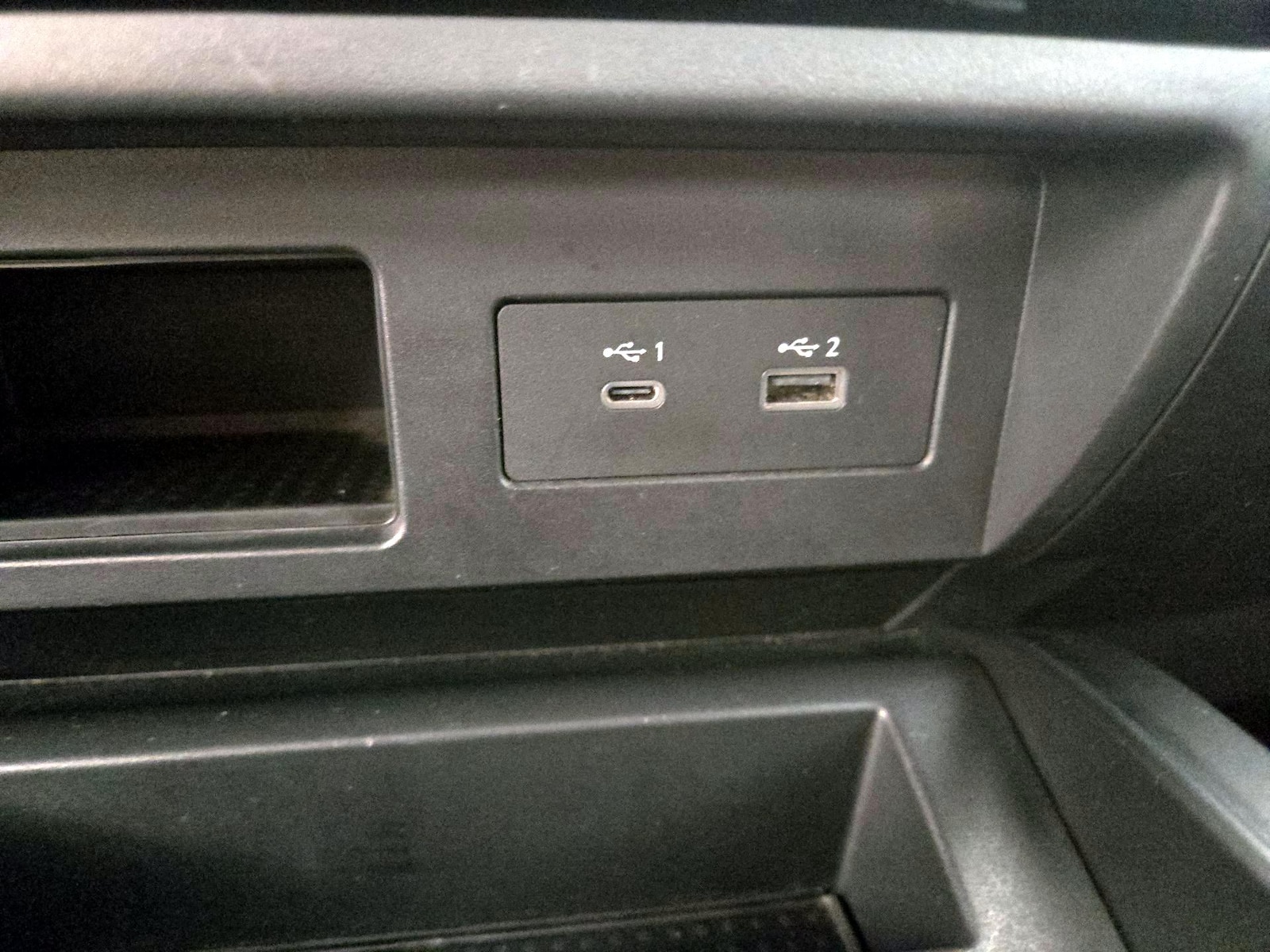 2021 Nissan Titan PRO-4X - Photo 20