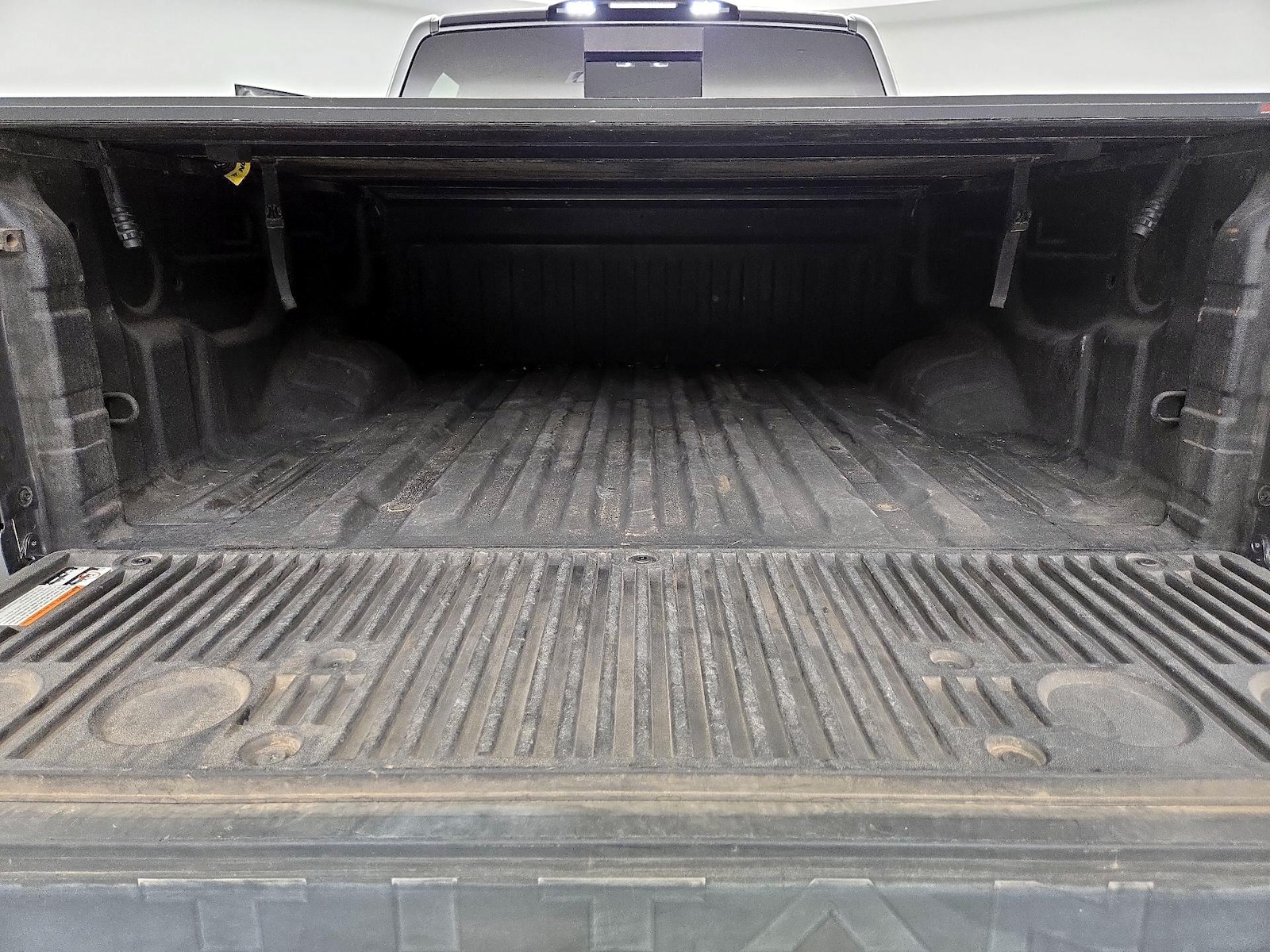 2021 Nissan Titan PRO-4X - Photo 22