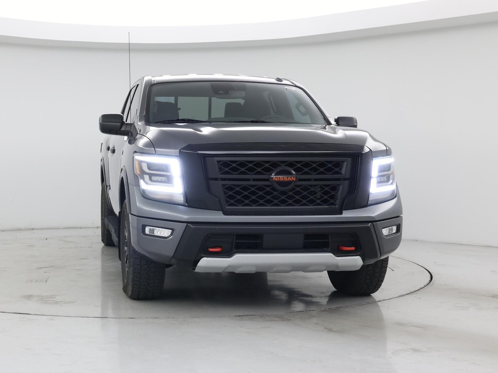 2021 Nissan Titan PRO-4X - Photo 6