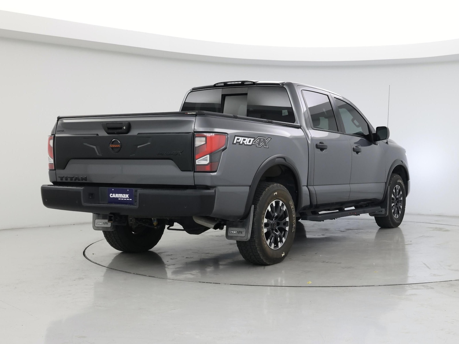 2021 Nissan Titan PRO-4X - Photo 9