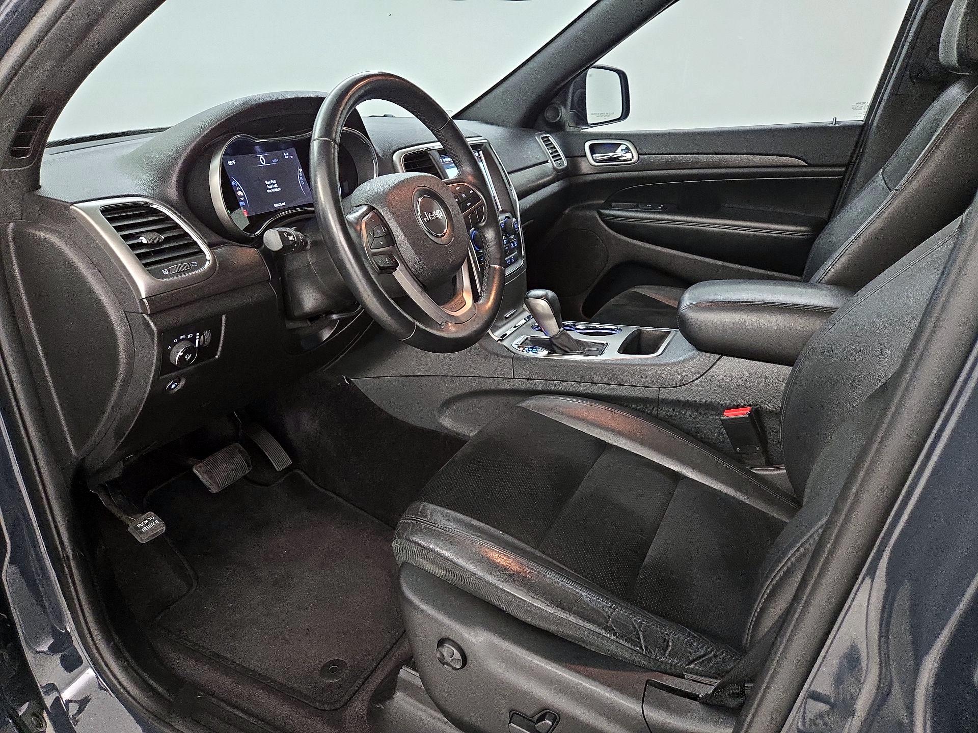 Thumbnail: 2018 Jeep Grand Cherokee - 11