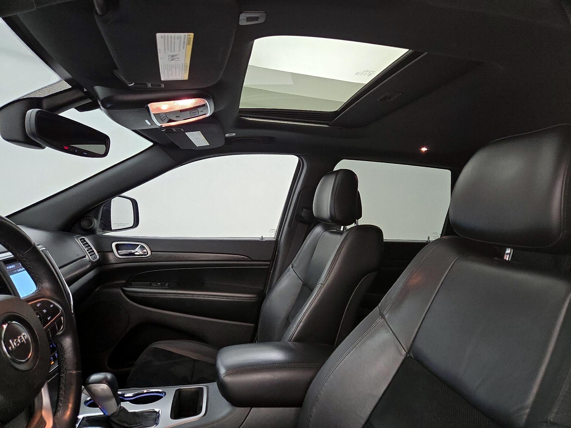 Thumbnail: 2018 Jeep Grand Cherokee - 20