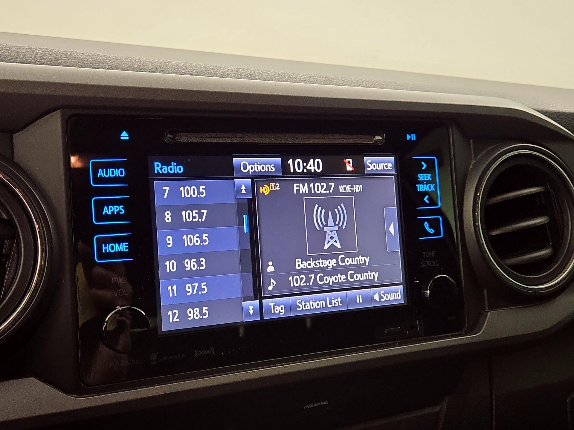 Thumbnail: 2019 Toyota Tacoma - 15