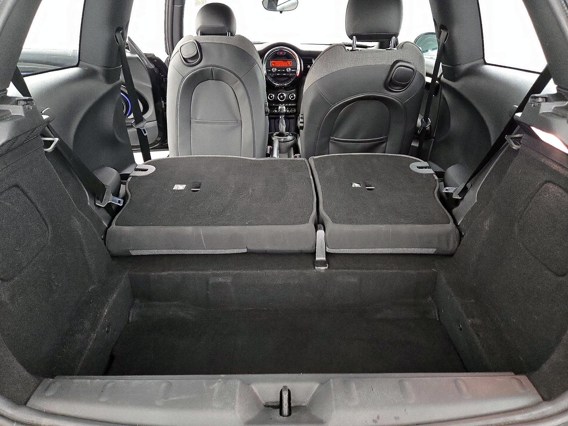 Thumbnail: 2016 MINI Cooper Hardtop - 20
