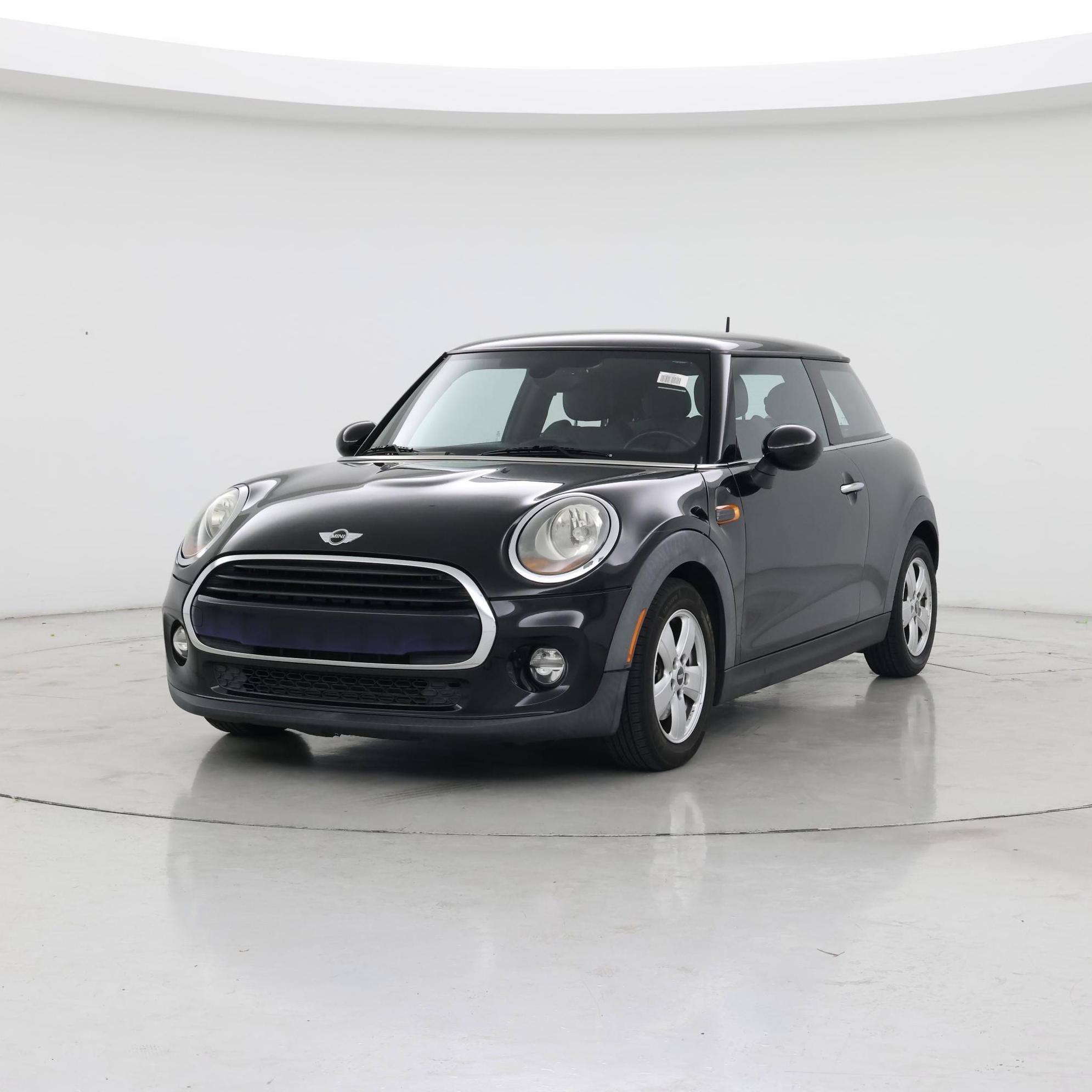 Thumbnail: 2016 MINI Cooper Hardtop - 4