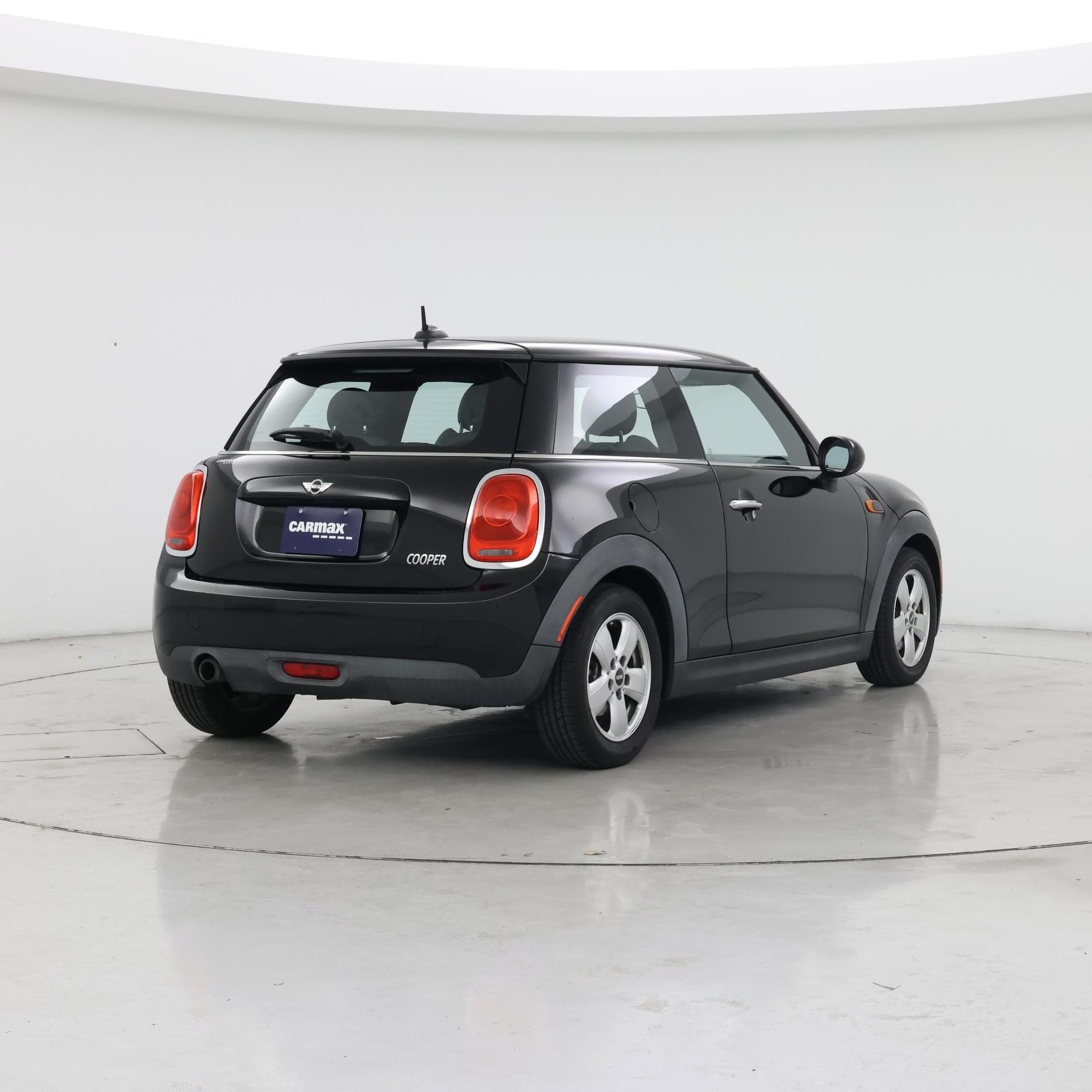 Thumbnail: 2016 MINI Cooper Hardtop - 8