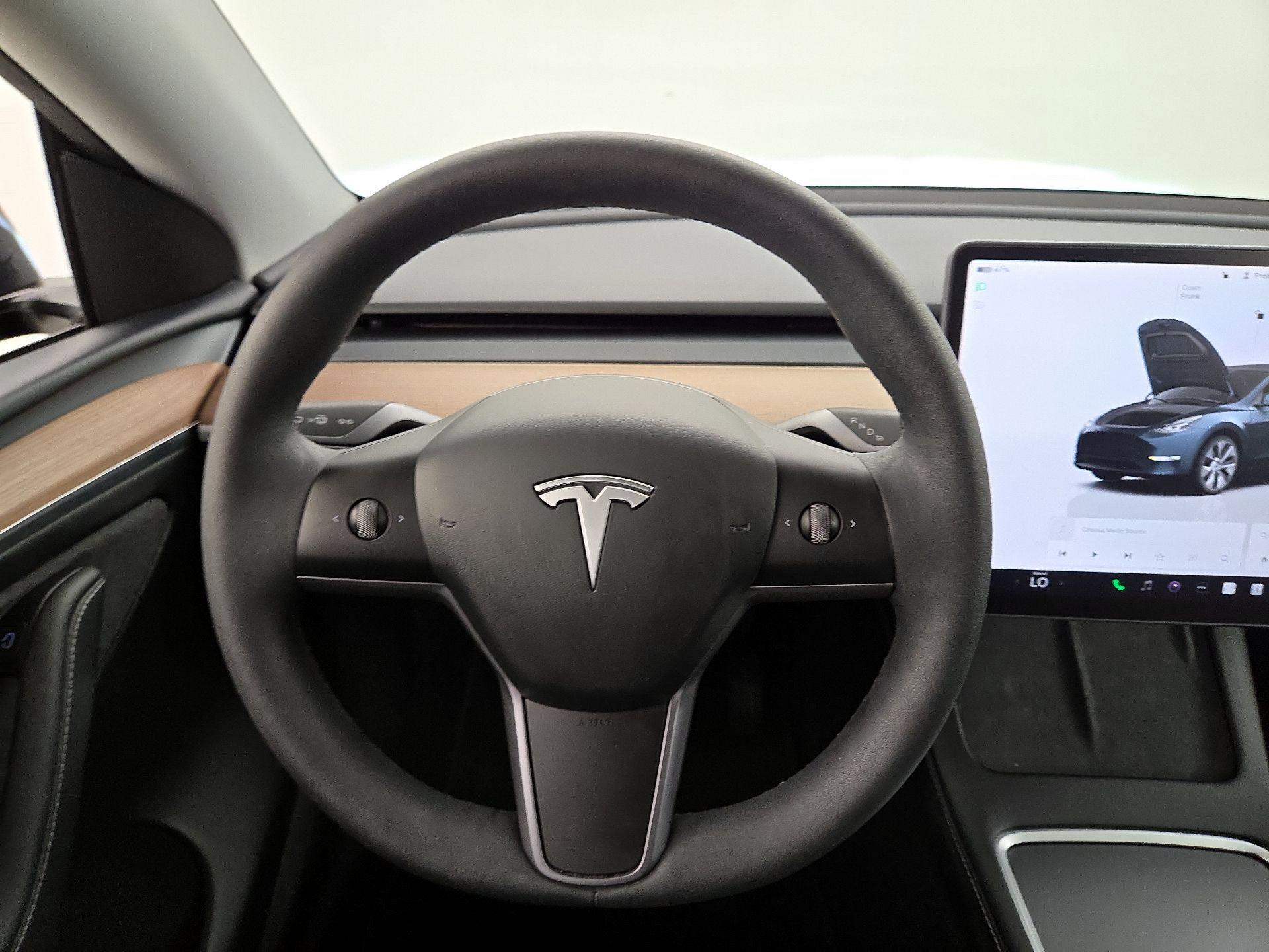 Thumbnail: 2024 Tesla Model Y - 10