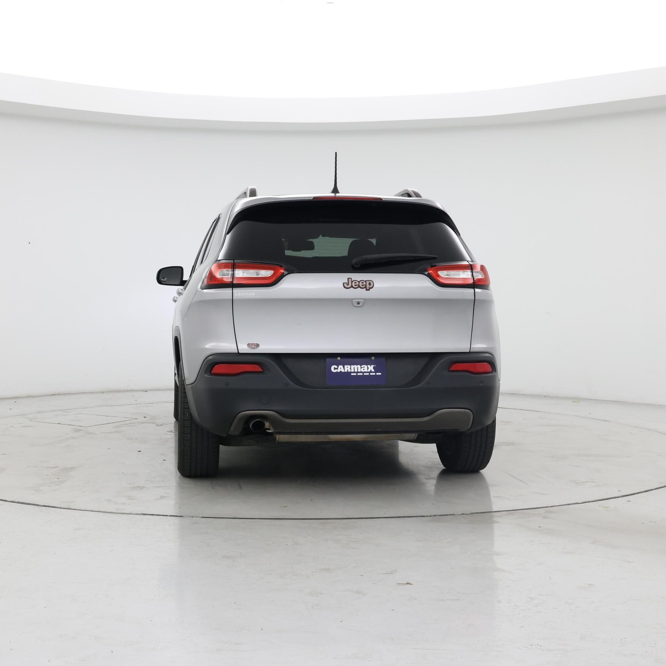 Thumbnail: 2017 Jeep Cherokee - 6