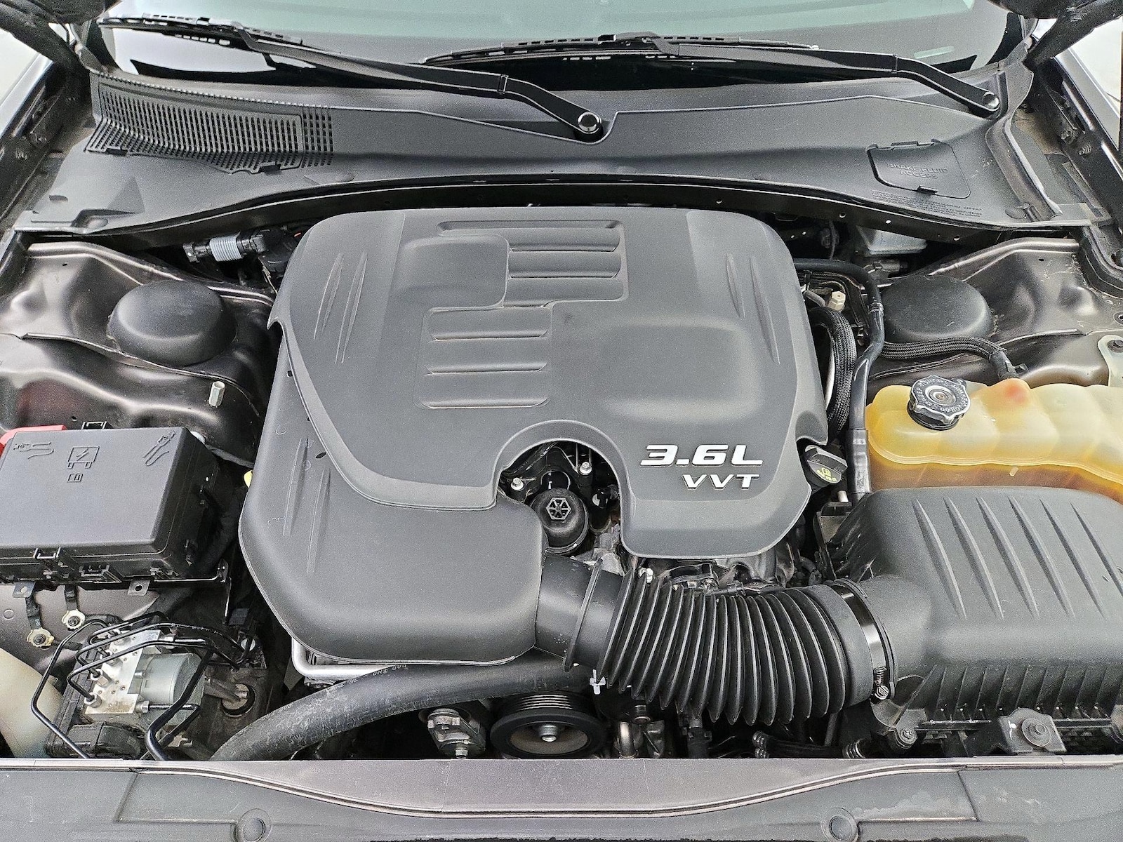 2018 Chrysler 300 Touring - Photo 22