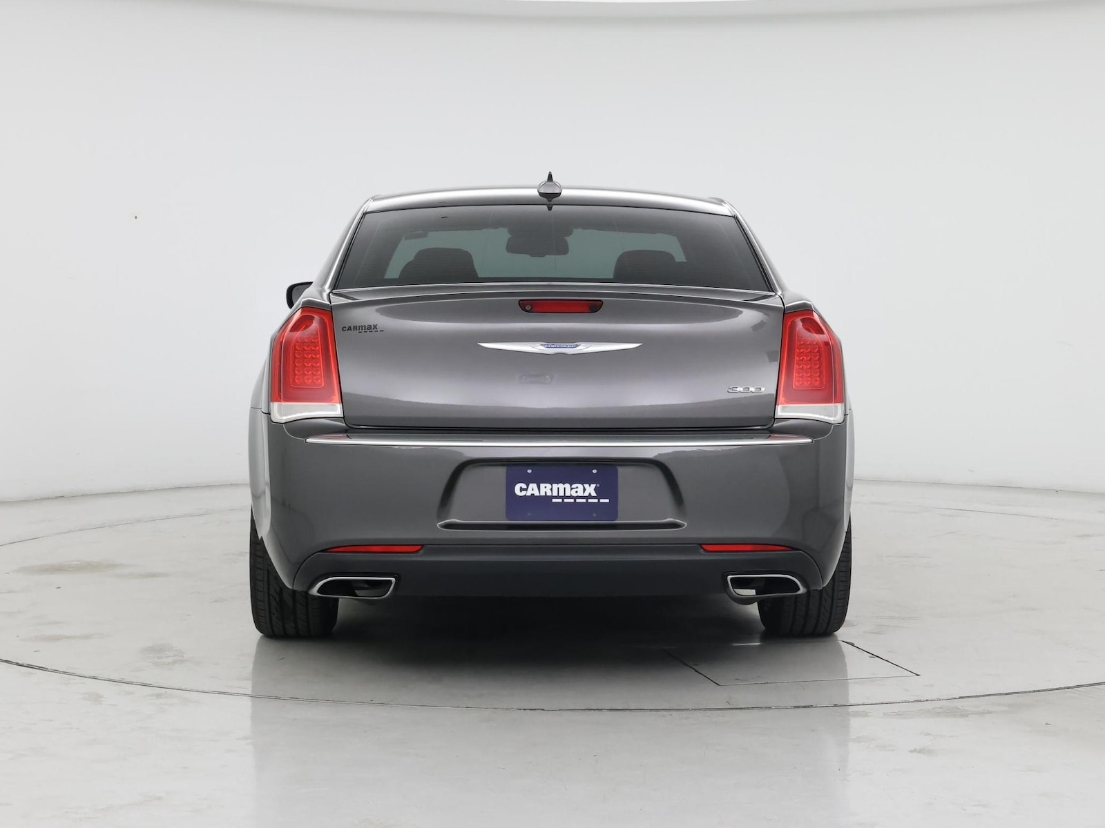 2018 Chrysler 300 Touring - Photo 7