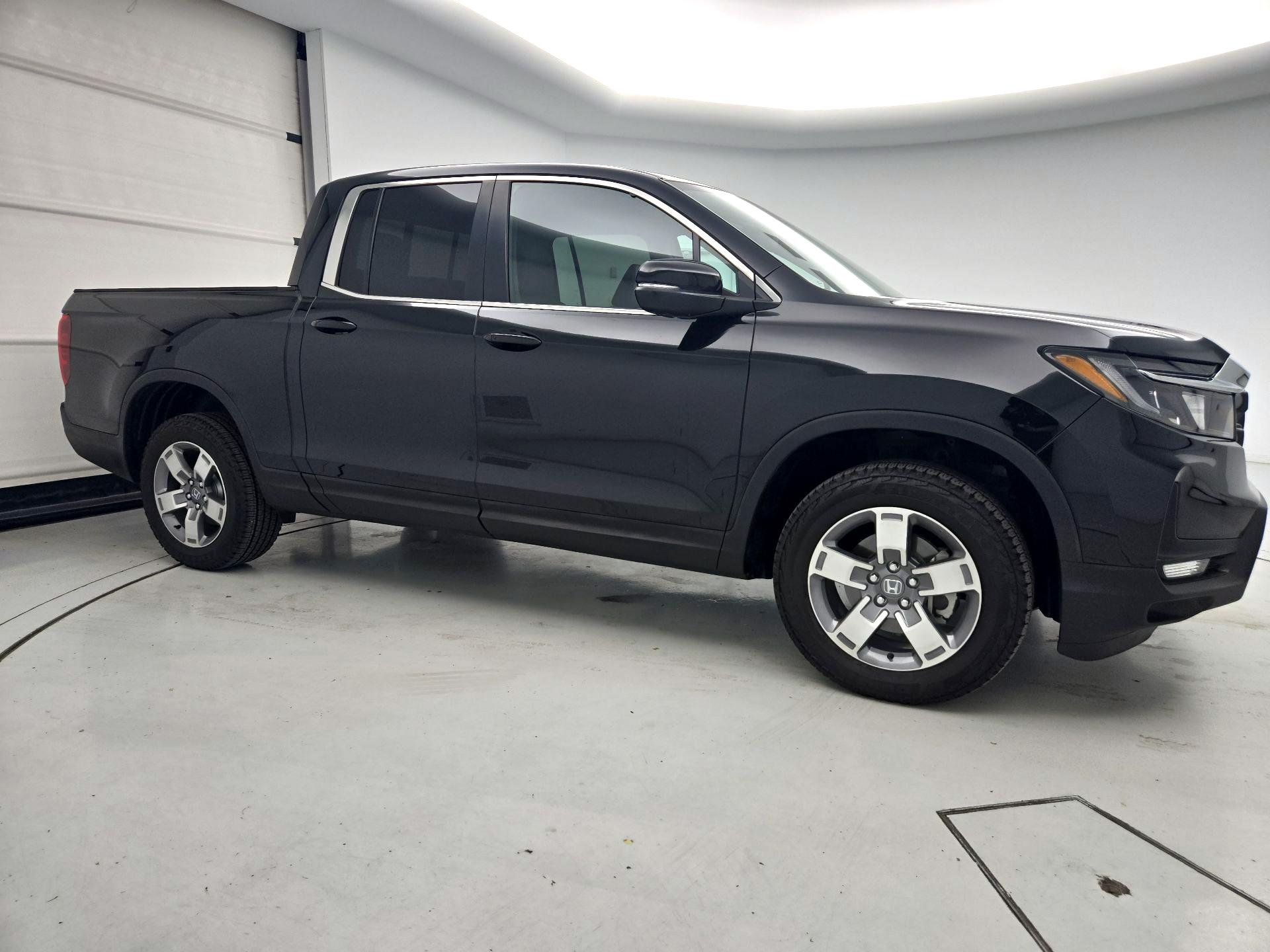 Thumbnail: 2025 Honda Ridgeline - 4