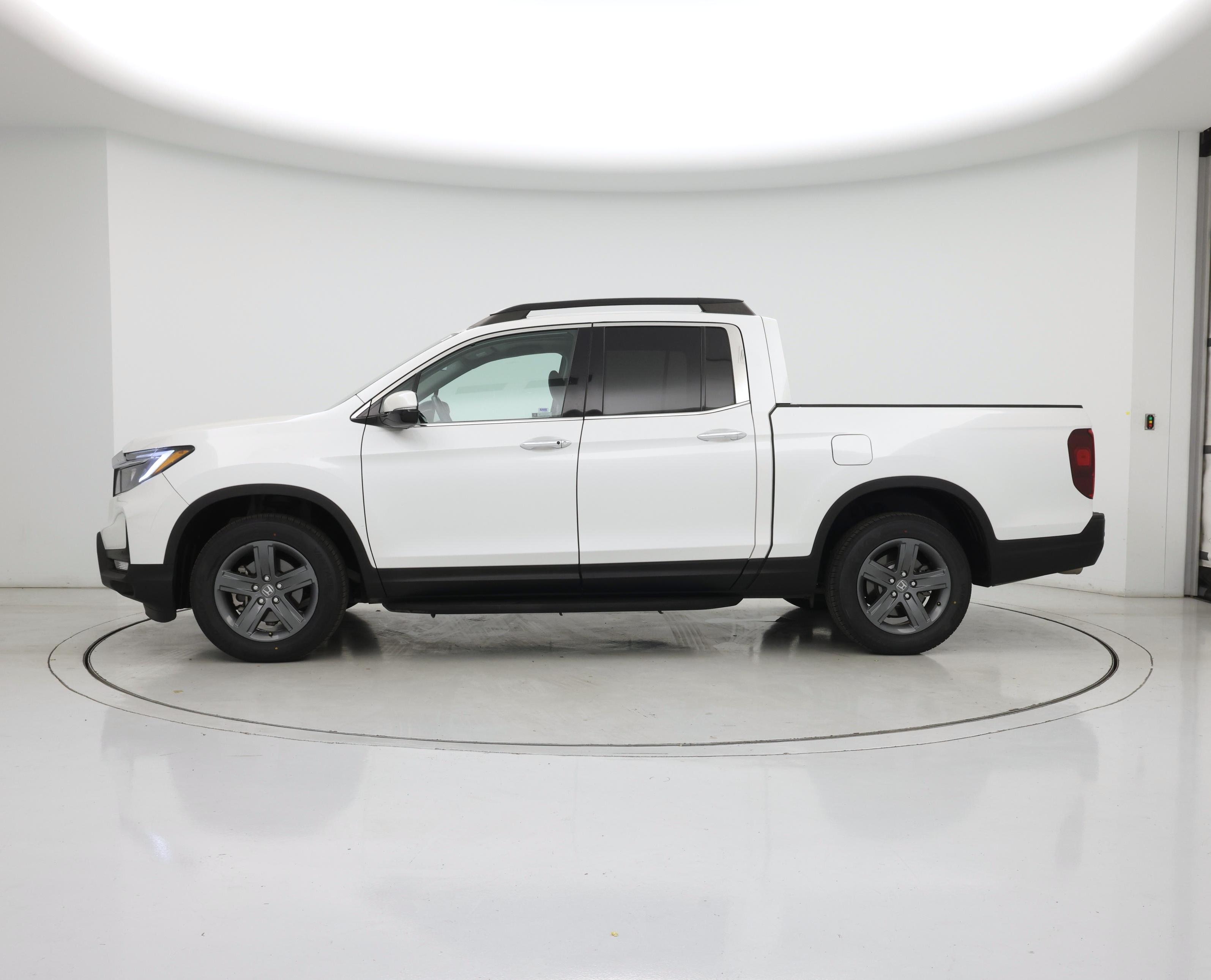 Thumbnail: 2023 Honda Ridgeline - 3