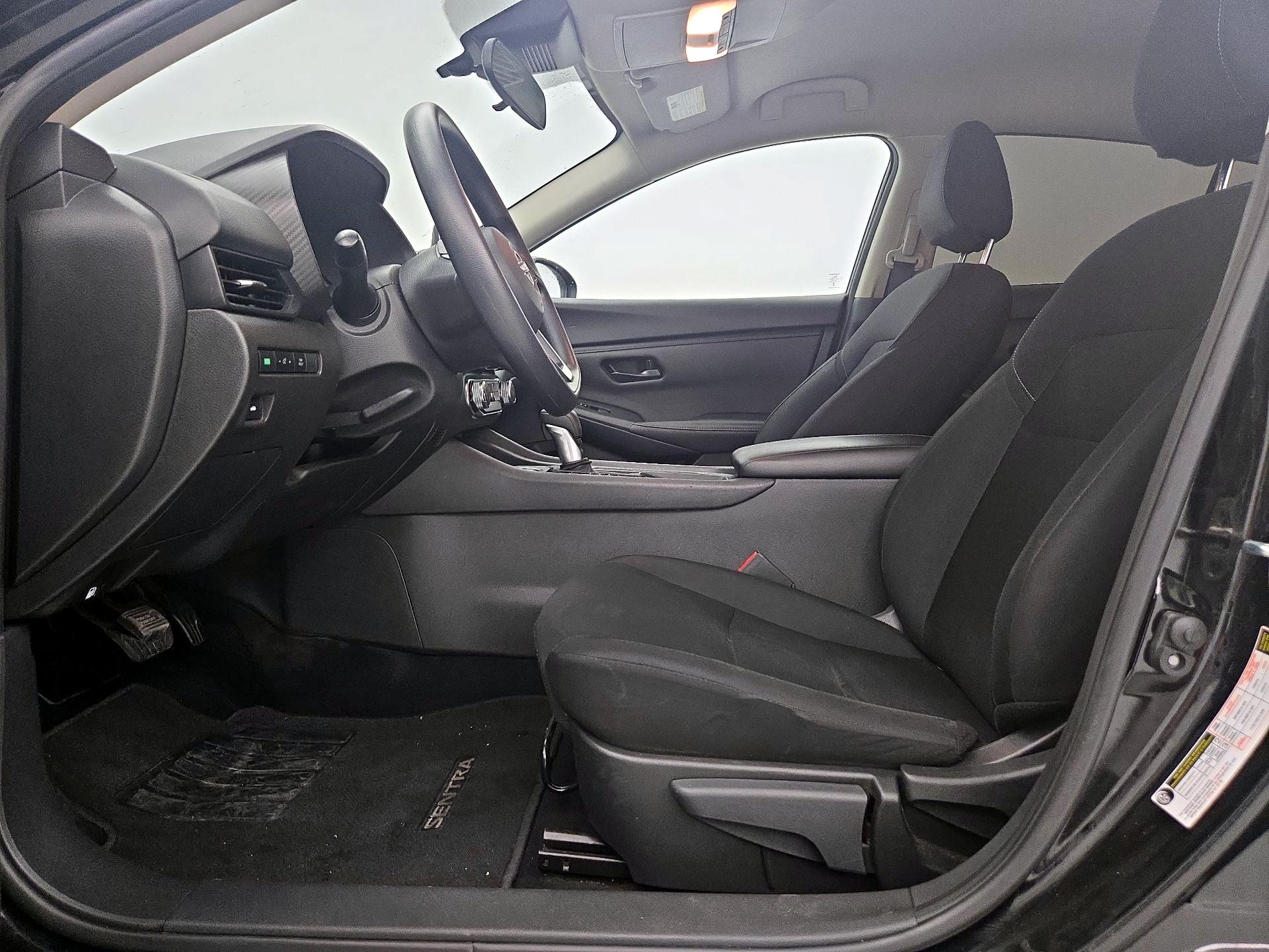Thumbnail: 2025 Nissan Sentra - 9