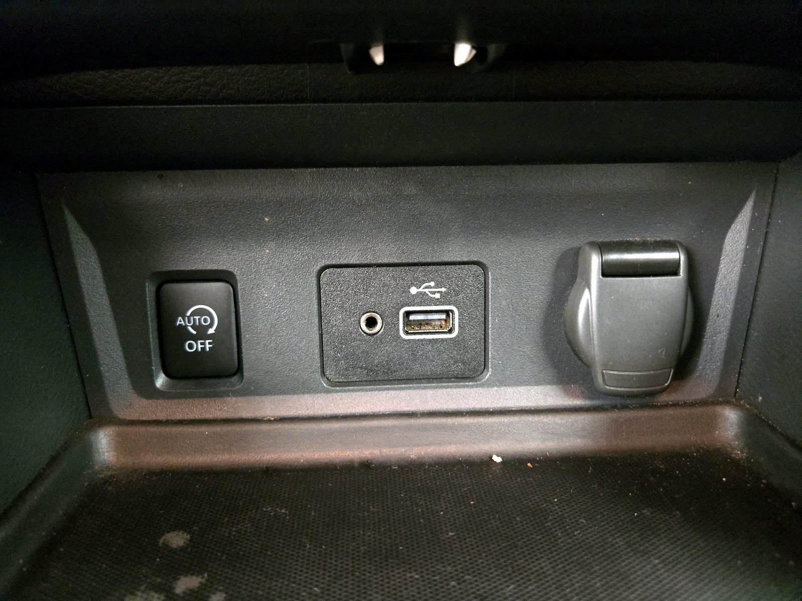 2025 Nissan Sentra S - Photo 17