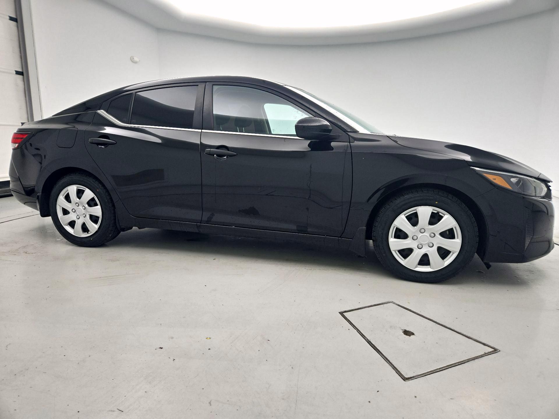 Thumbnail: 2025 Nissan Sentra - 4