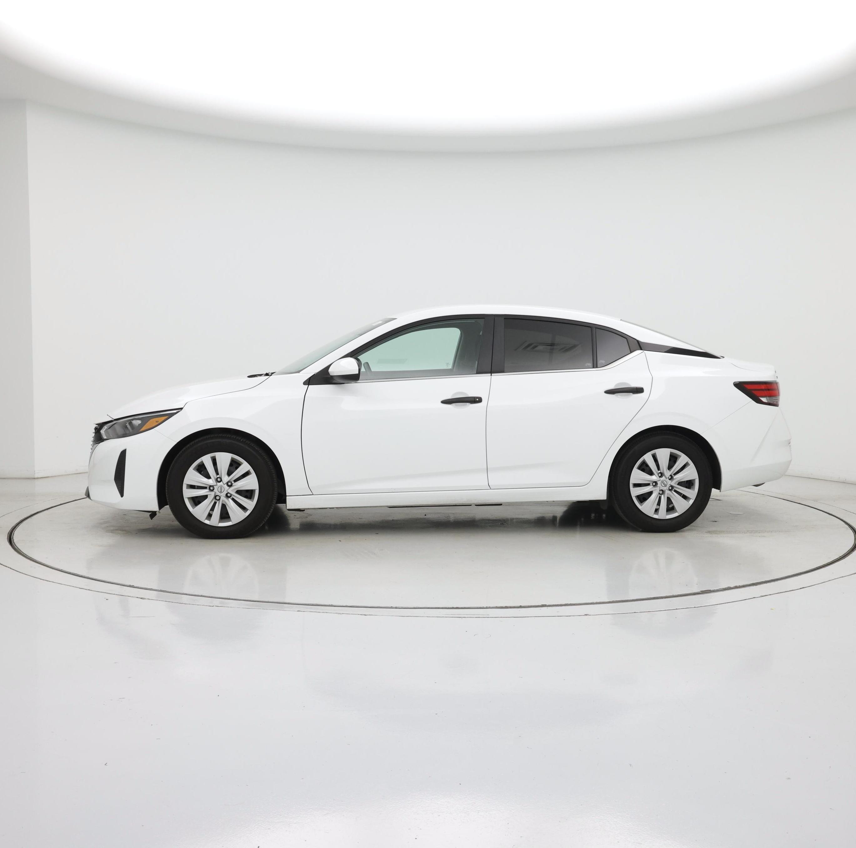 Thumbnail: 2025 Nissan Sentra - 3