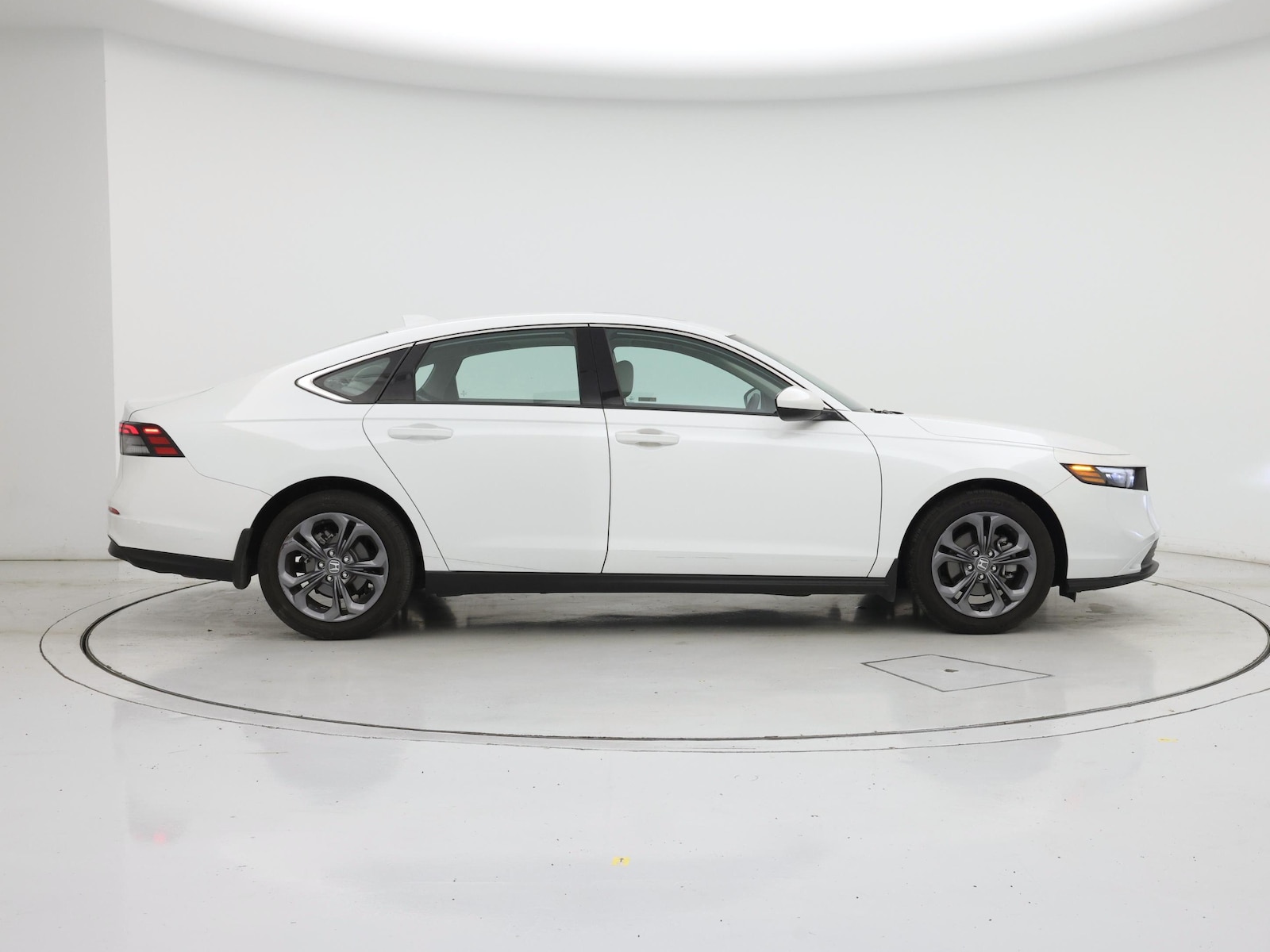 2023 Honda Accord EX - Photo 8