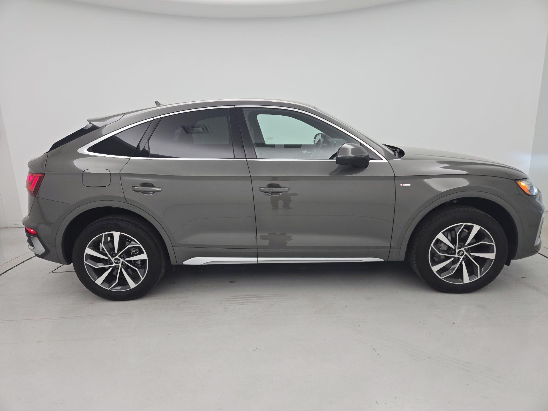 Thumbnail: 2023 Audi Q5 - 4