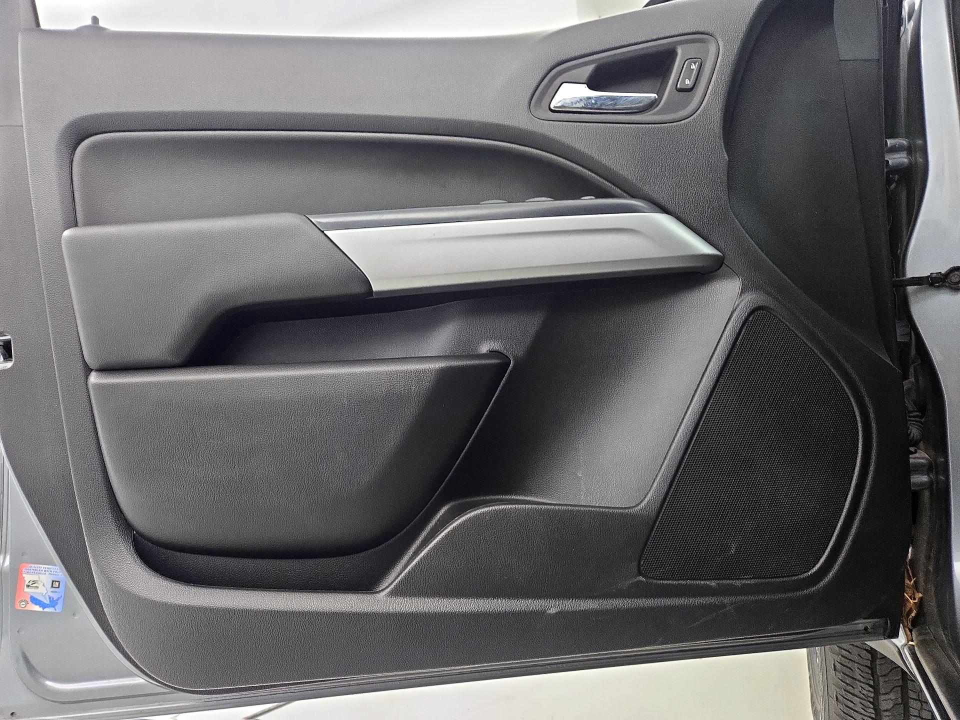 Thumbnail: 2021 Chevrolet Colorado - 12
