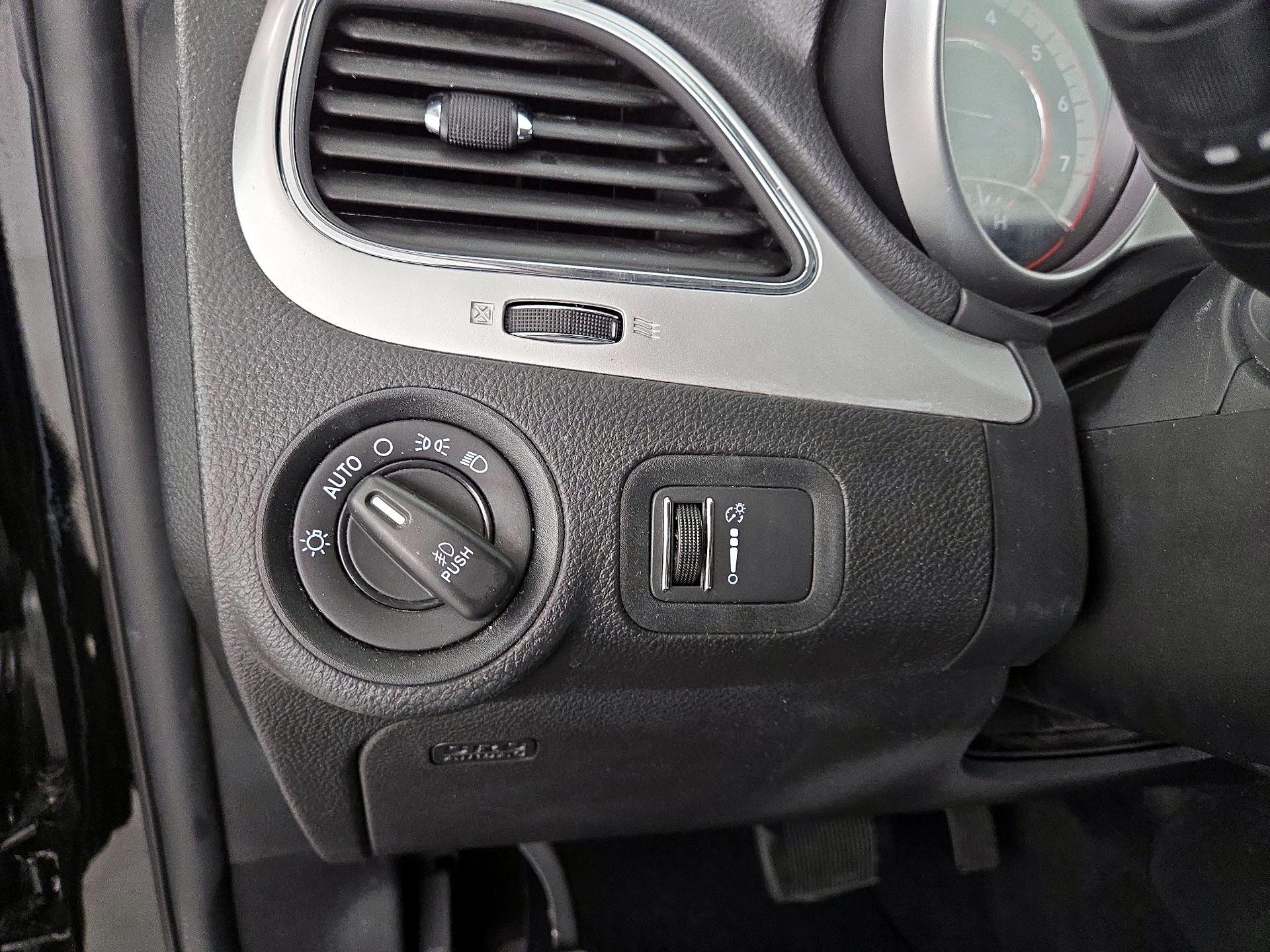 Thumbnail: 2018 Dodge Journey - 13