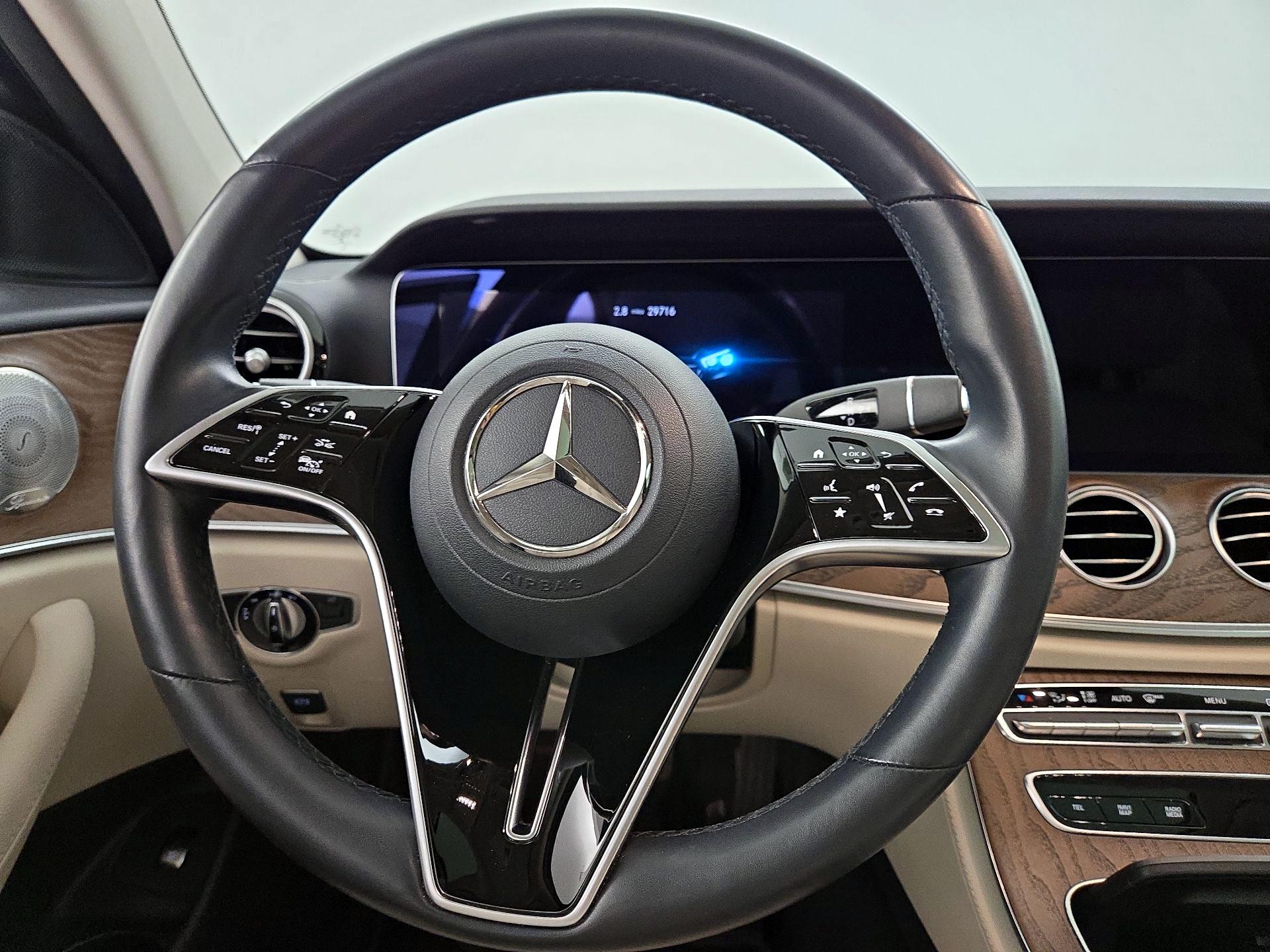 Thumbnail: 2021 Mercedes-Benz E-Class - 10