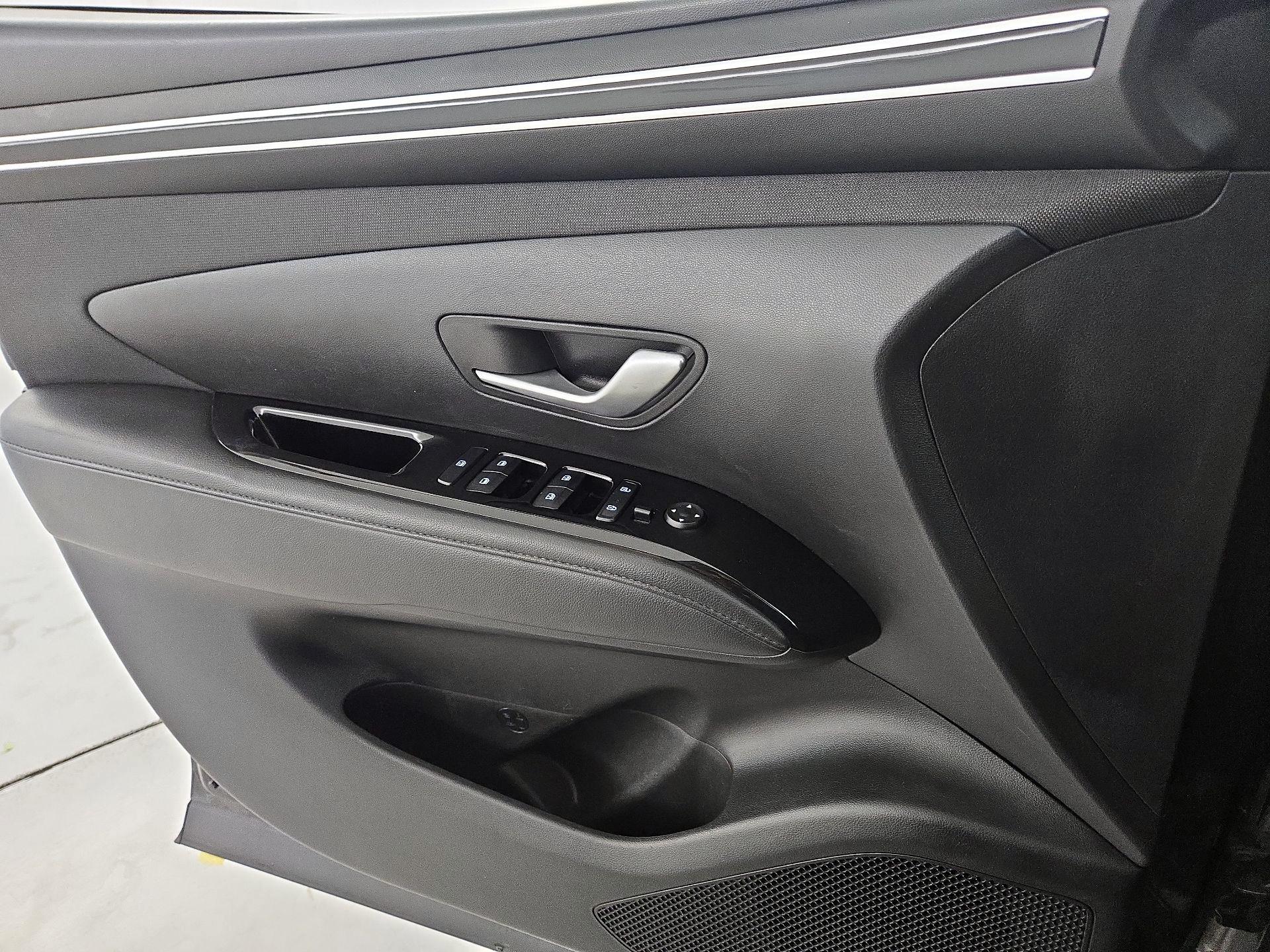 Thumbnail: 2022 Hyundai Tucson - 12