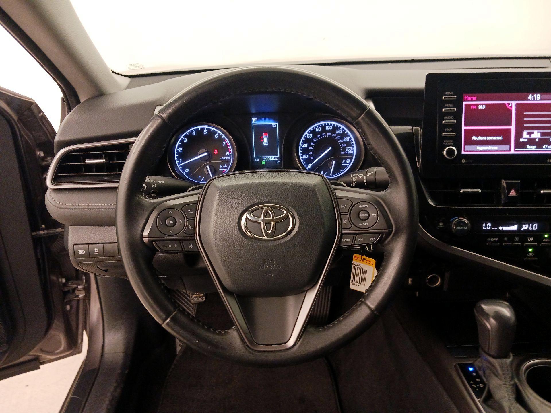 Thumbnail: 2022 Toyota Camry - 10