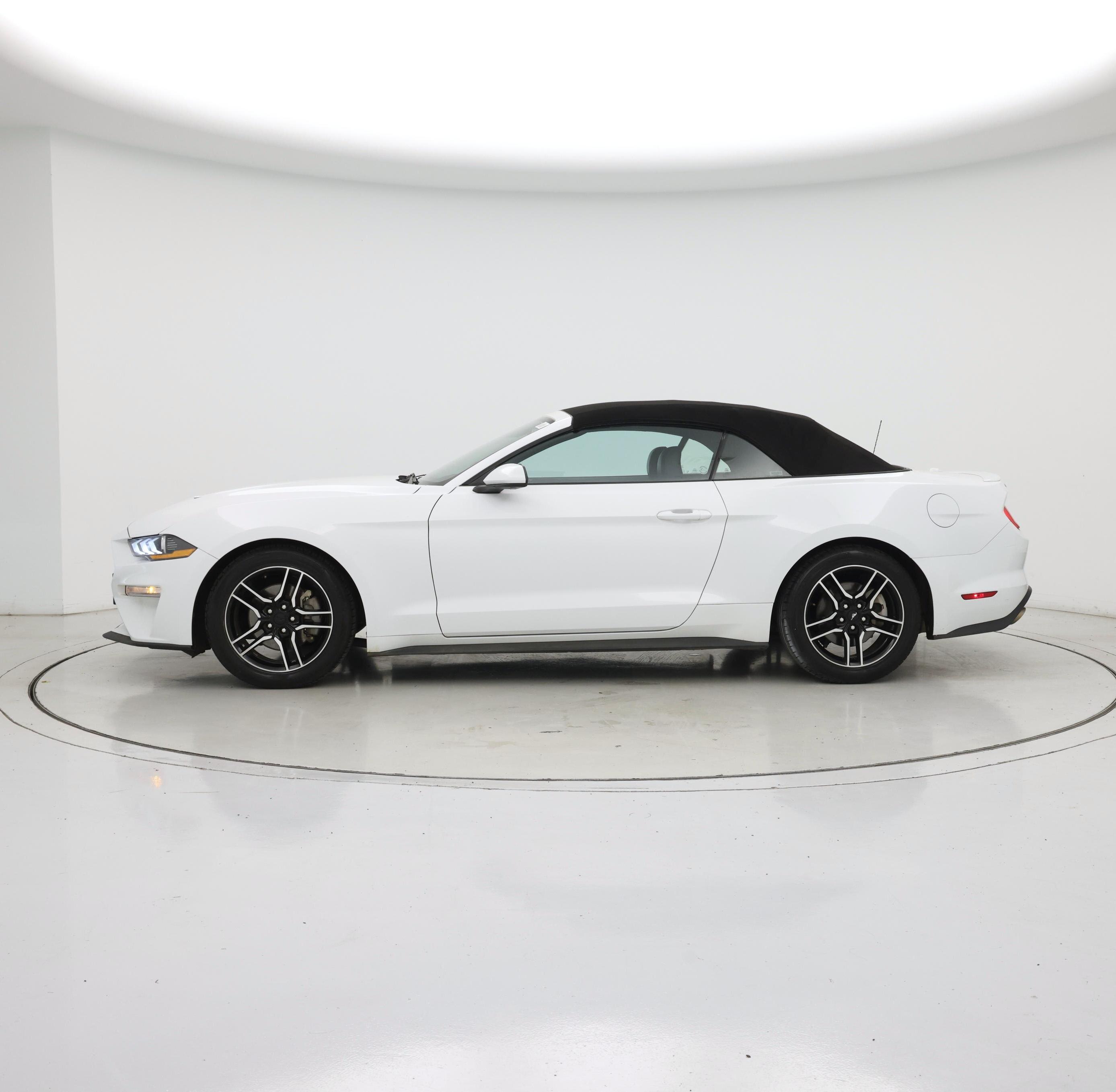 Thumbnail: 2023 Ford Mustang - 3