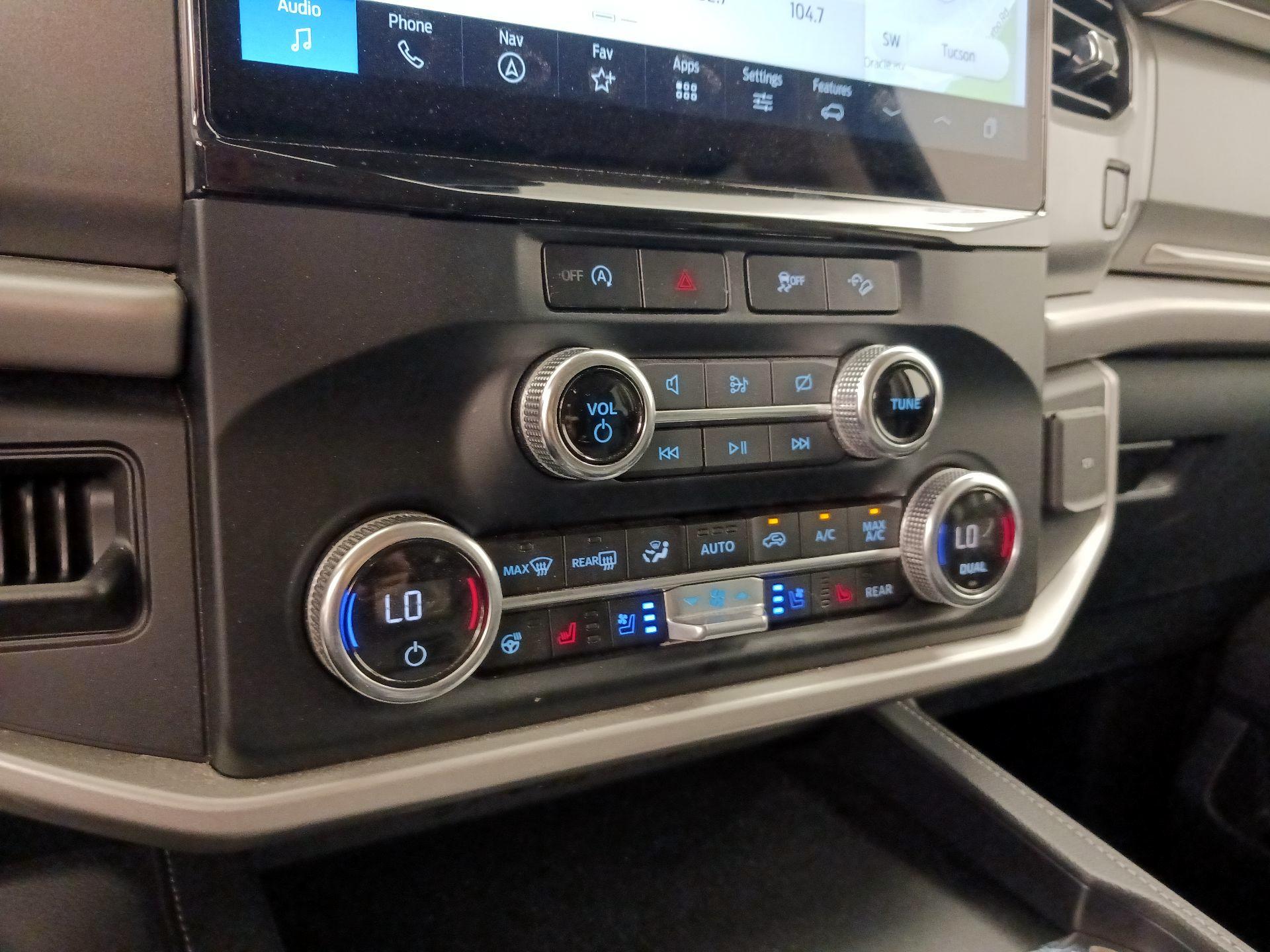 Thumbnail: 2024 Ford Expedition MAX - 17