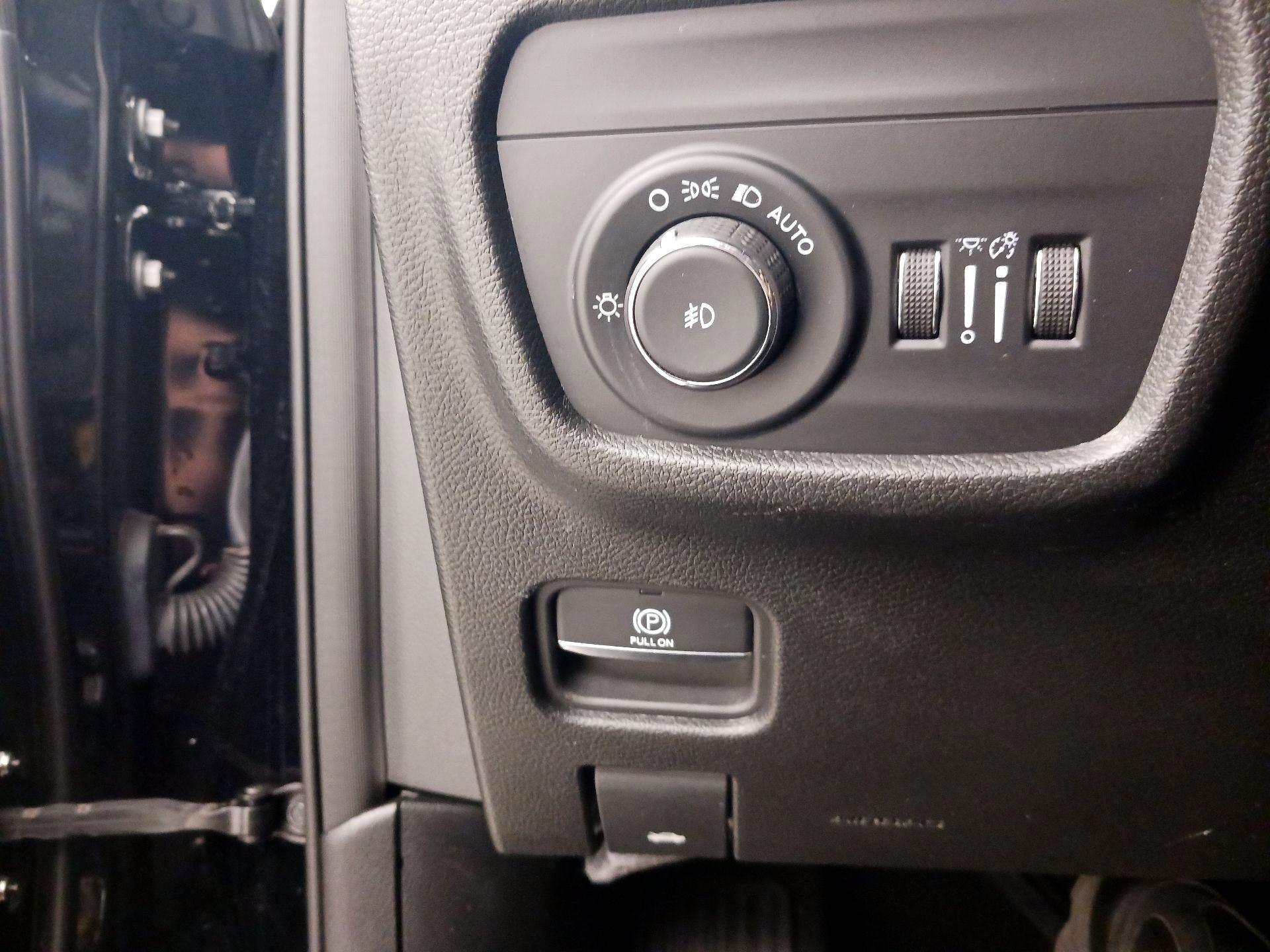 Thumbnail: 2023 Jeep Grand Cherokee - 13