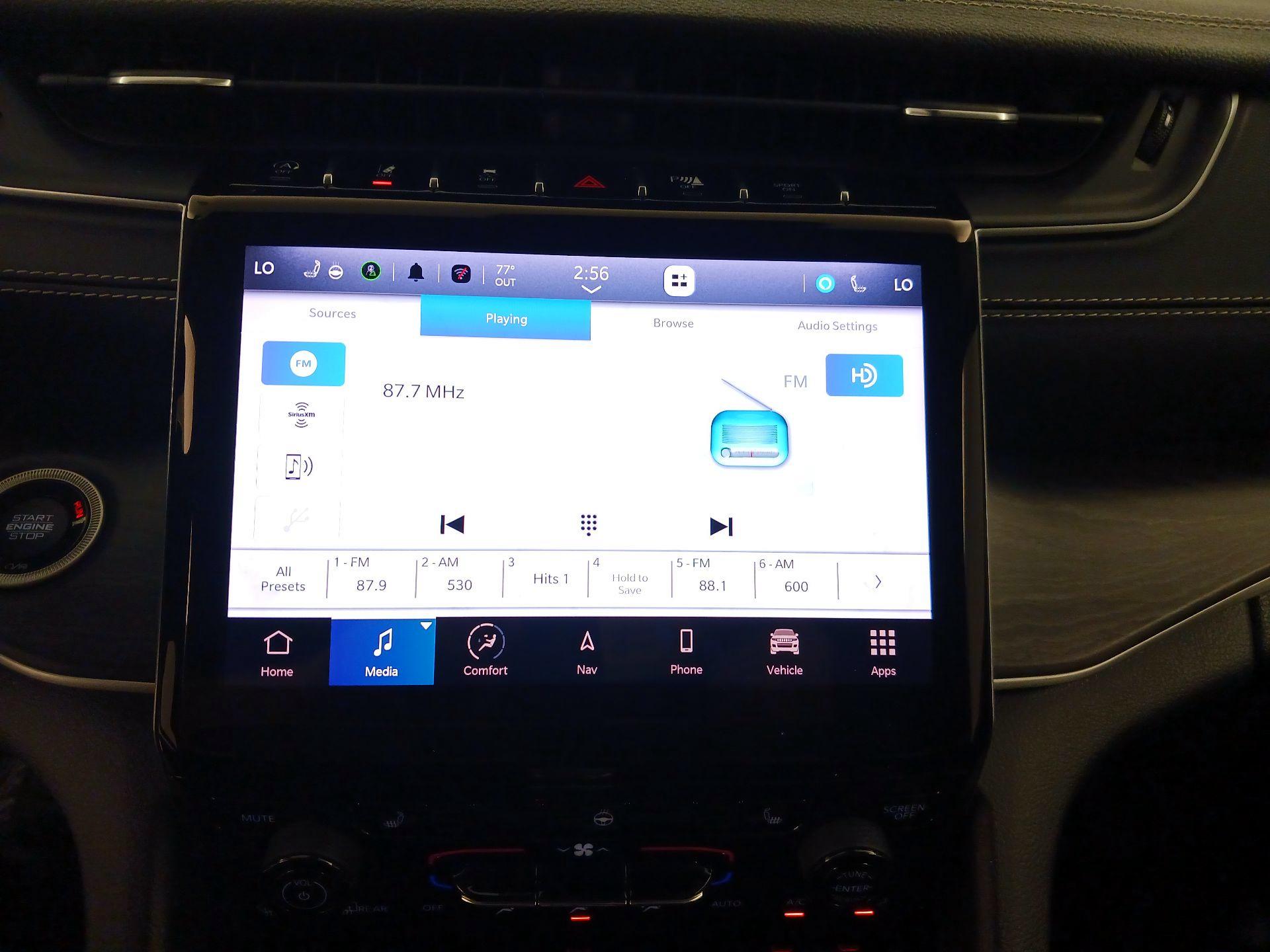 Thumbnail: 2023 Jeep Grand Cherokee - 16