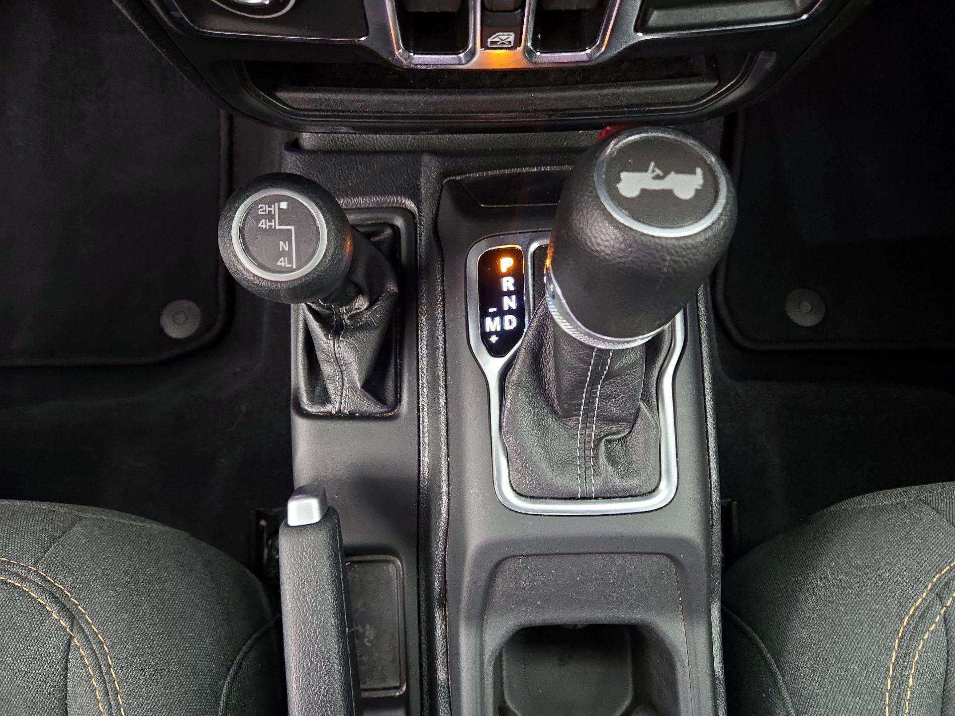 Thumbnail: 2025 Jeep Wrangler - 15