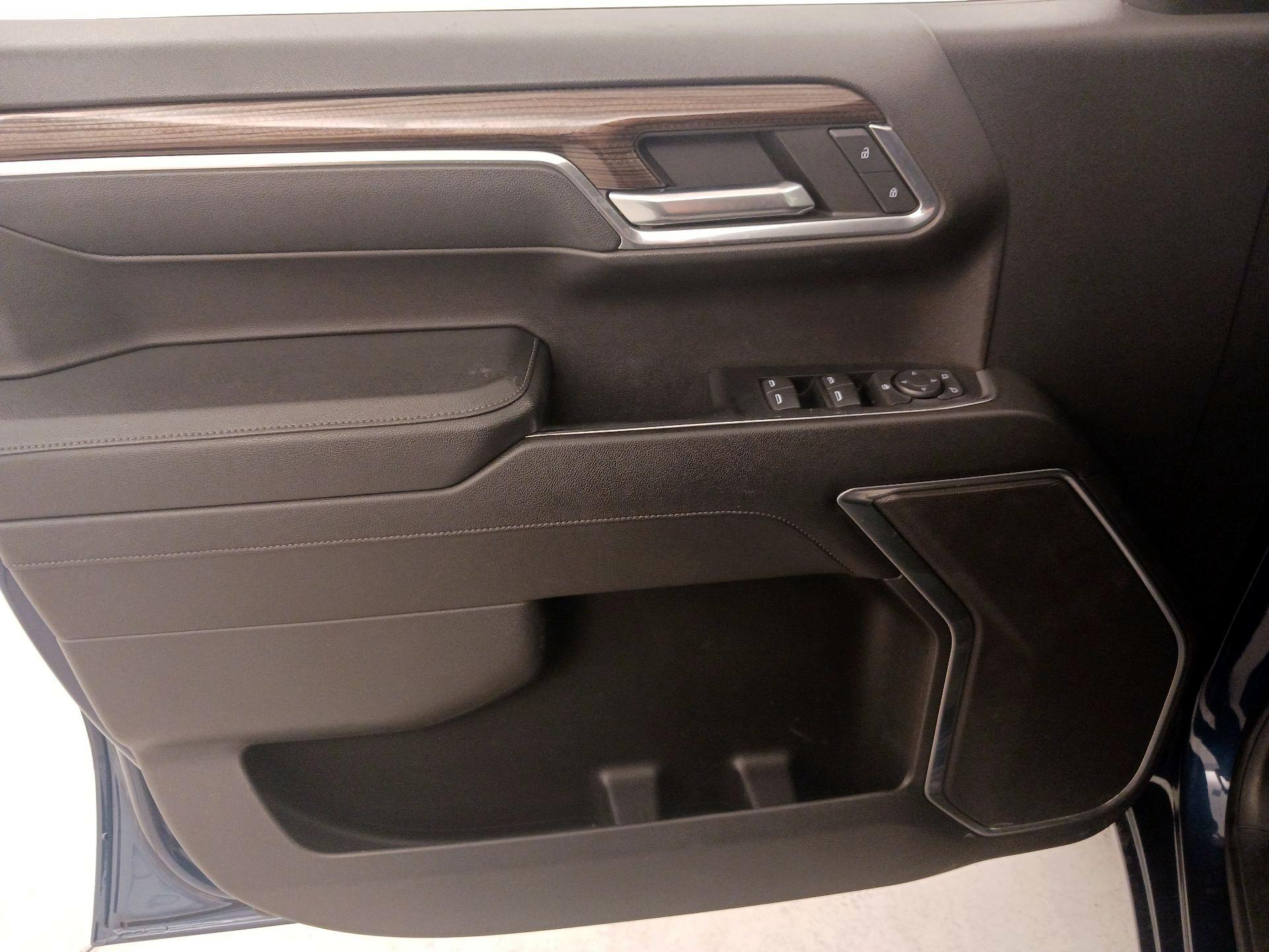 Thumbnail: 2023 Chevrolet Silverado 1500 - 12