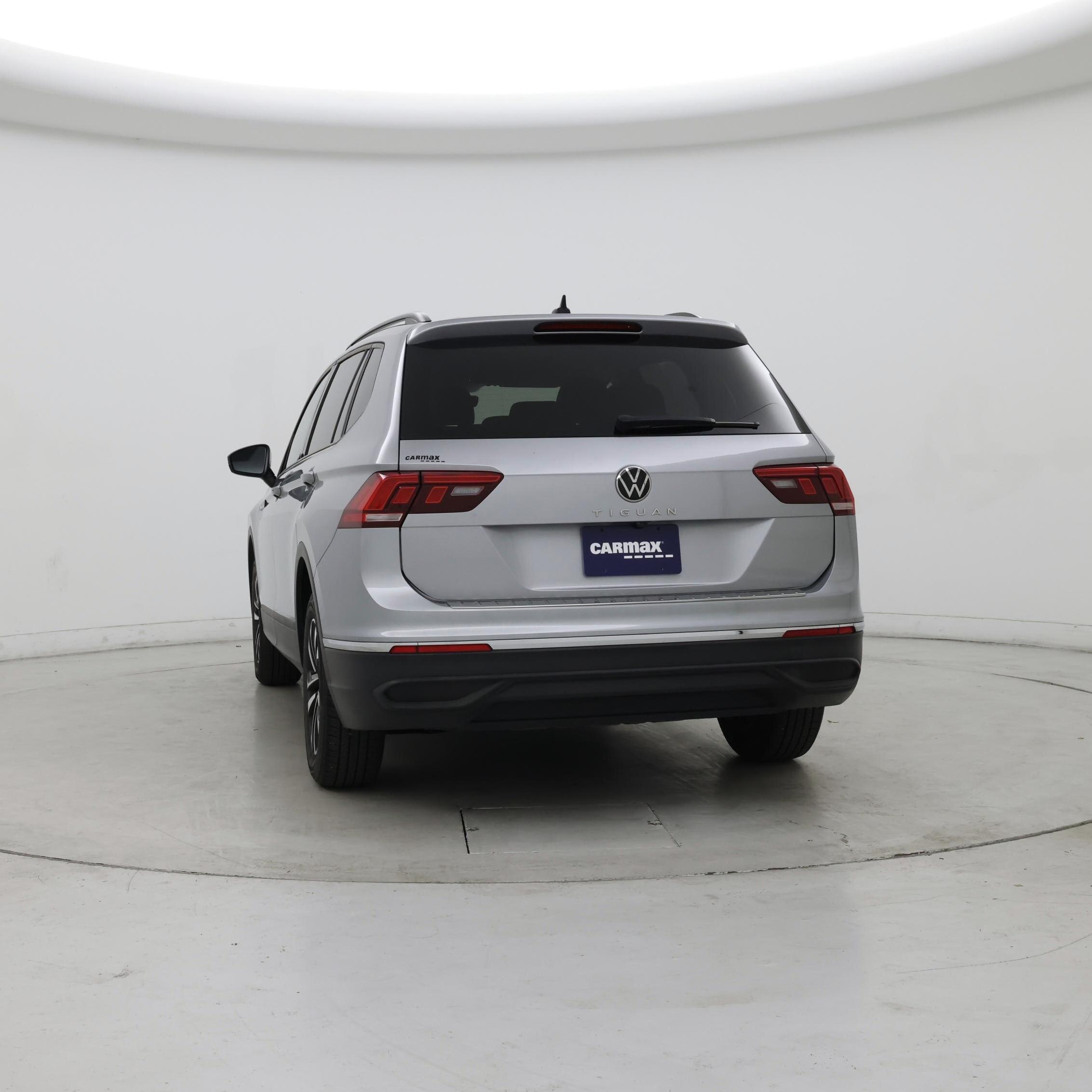 Thumbnail: 2023 Volkswagen Tiguan - 6