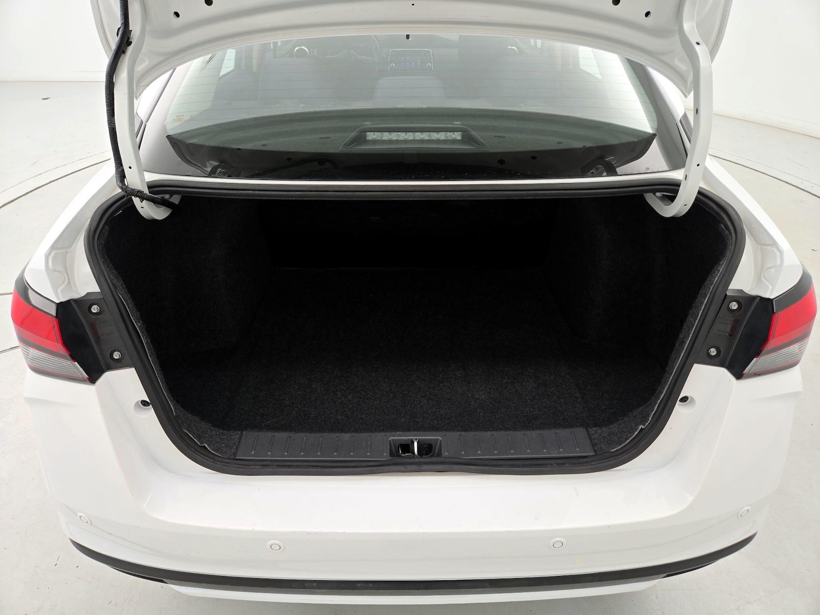 2024 Nissan Versa Sedan S - Photo 21