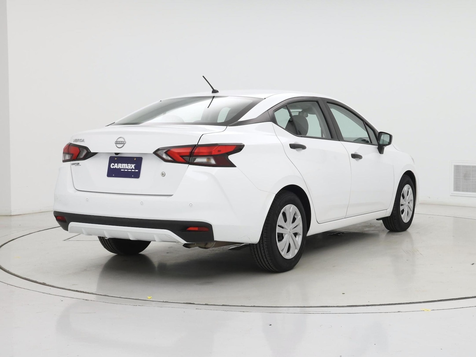 2024 Nissan Versa Sedan S - Photo 9