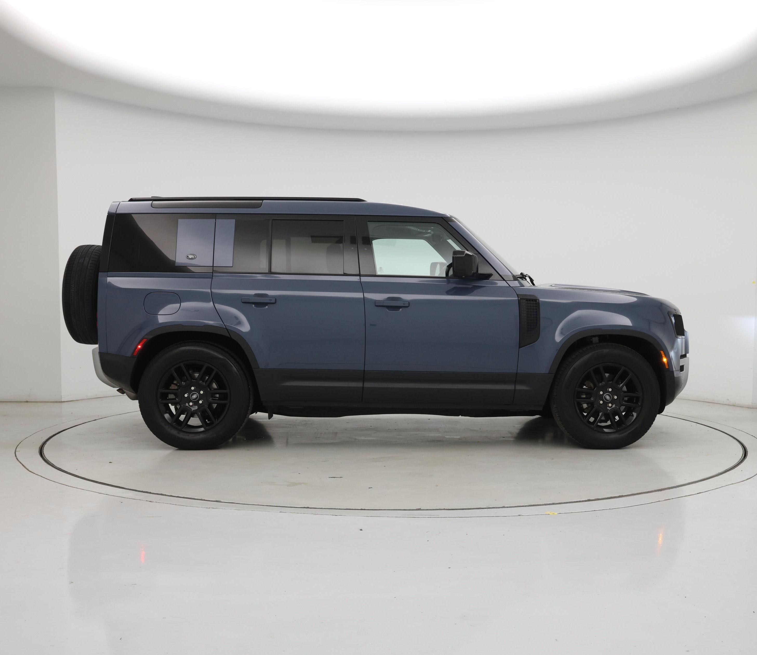 Thumbnail: 2022 Land Rover Defender - 7