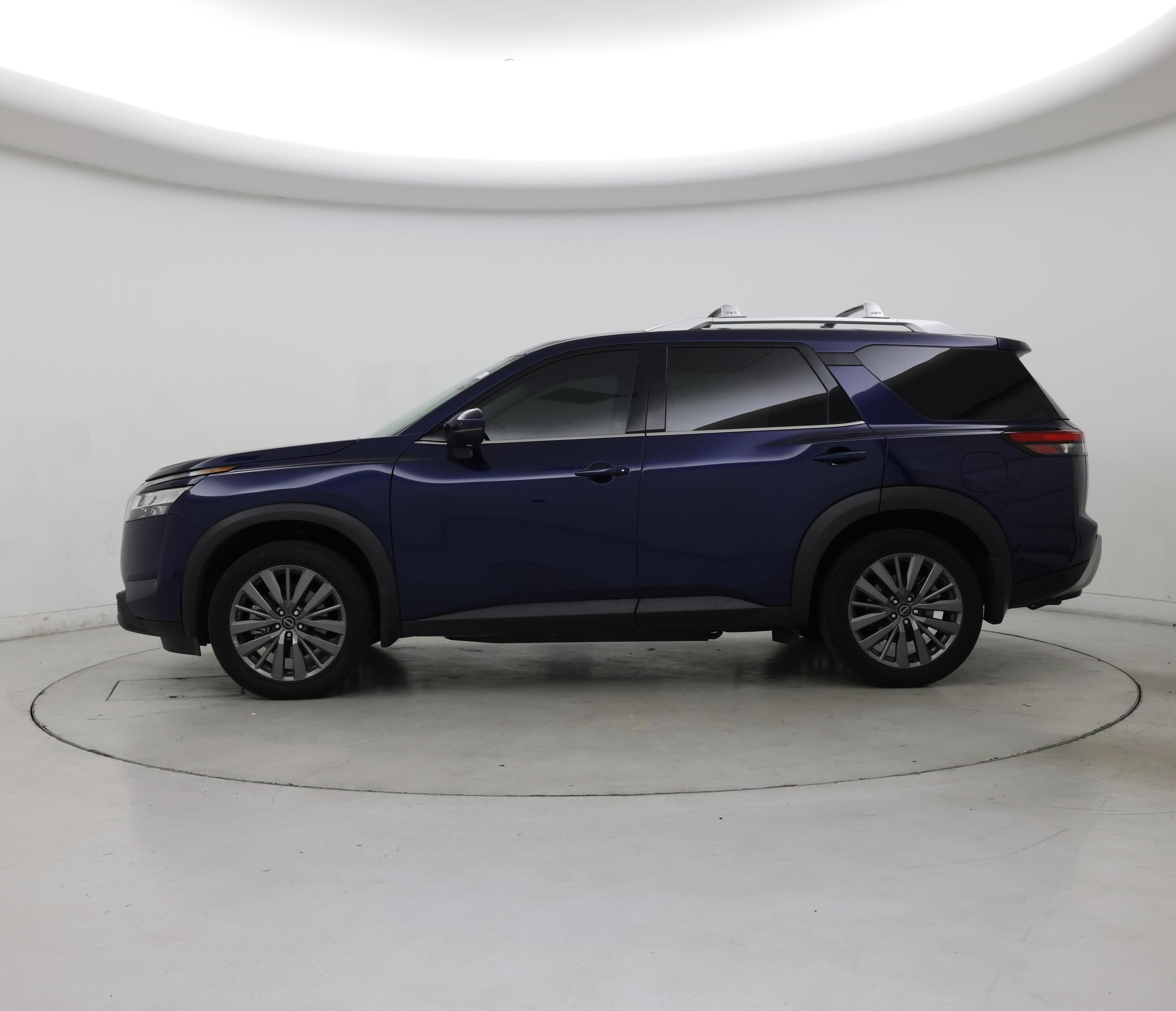 Thumbnail: 2024 Nissan Pathfinder - 3