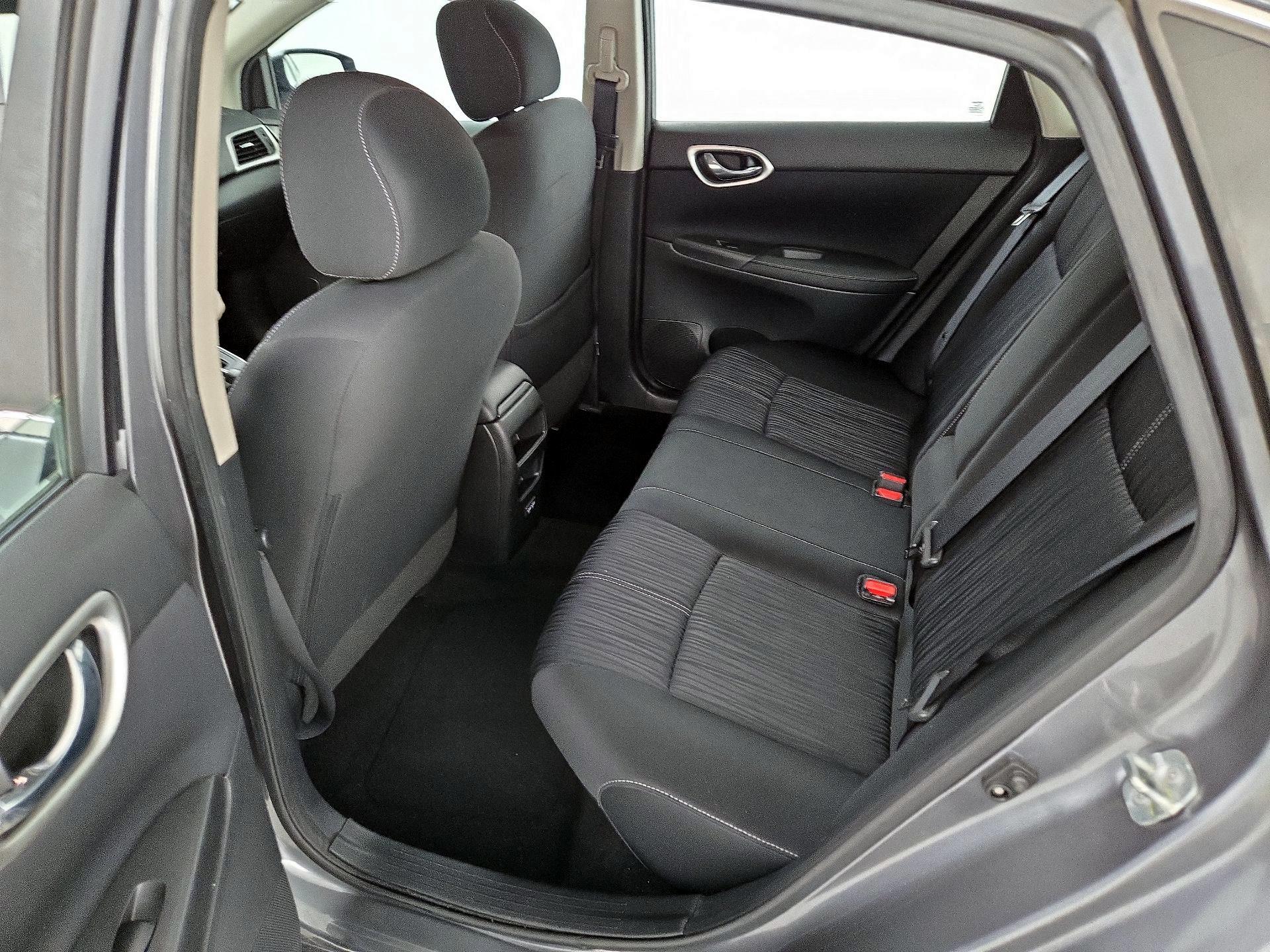 Thumbnail: 2018 Nissan Sentra - 19