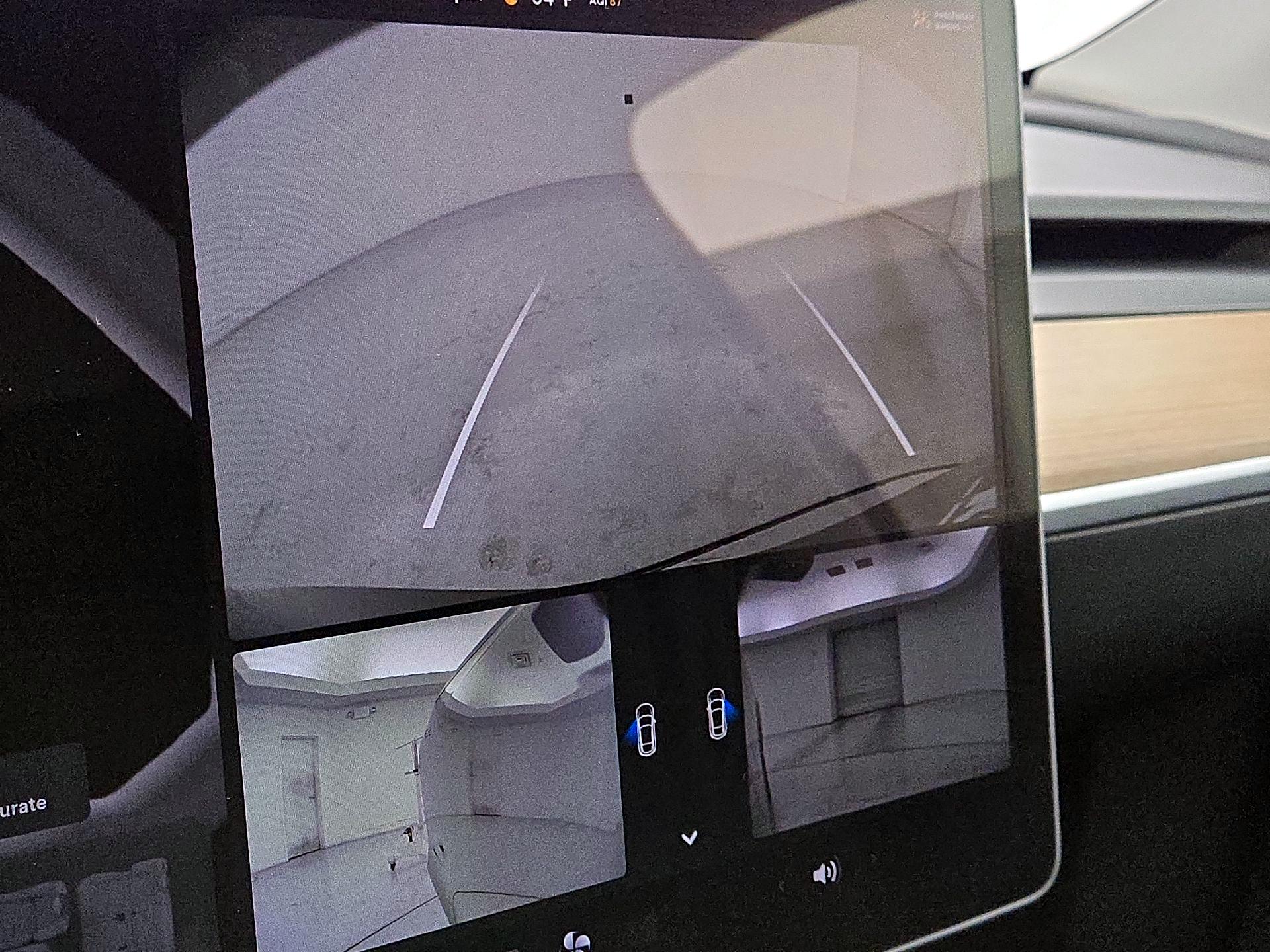 Thumbnail: 2023 Tesla Model Y - 14