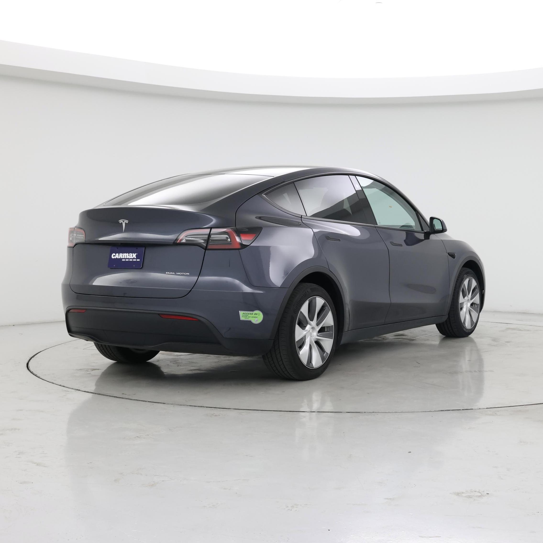Thumbnail: 2023 Tesla Model Y - 8